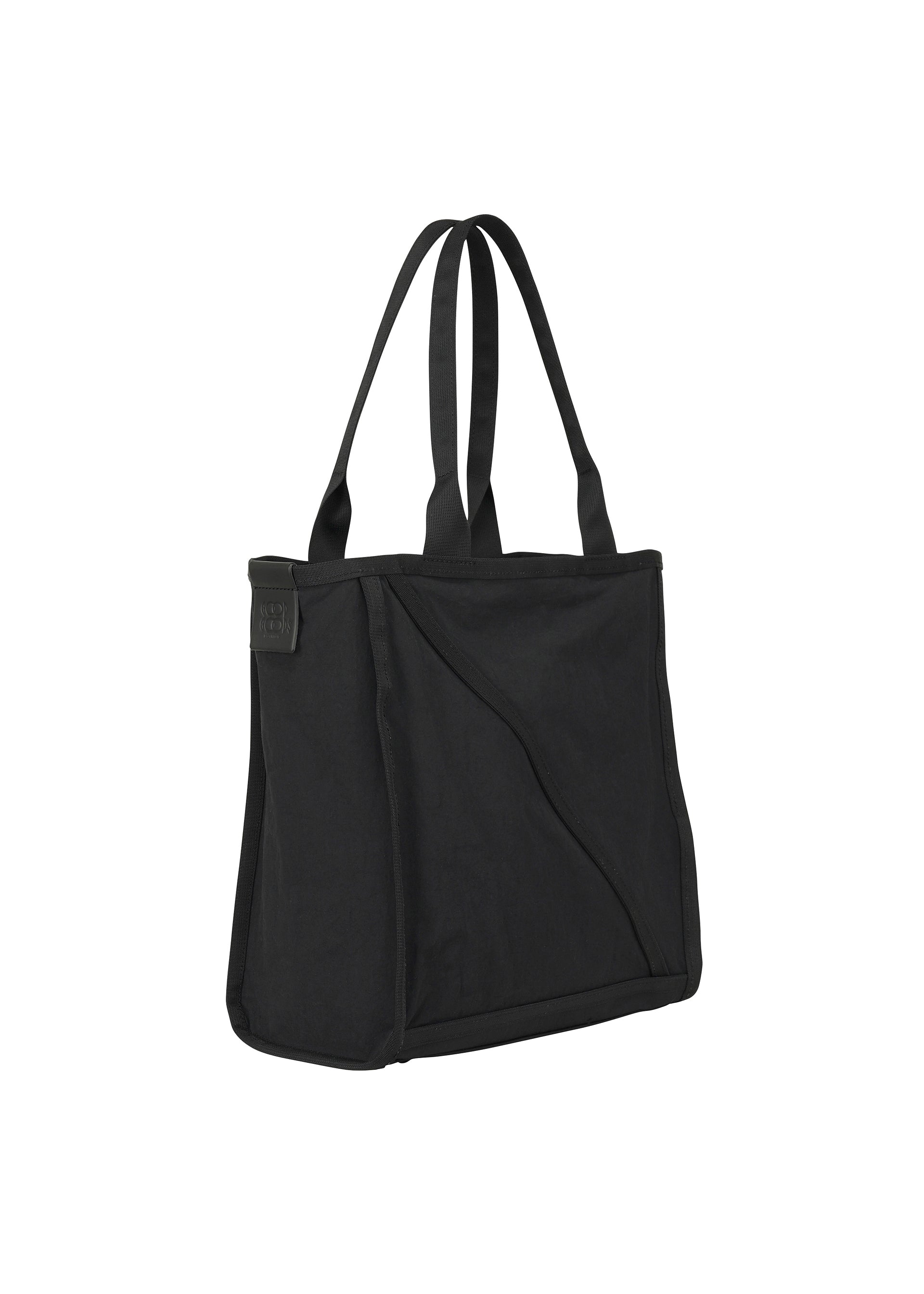 Issey Miyake Waku tote na A4 černý