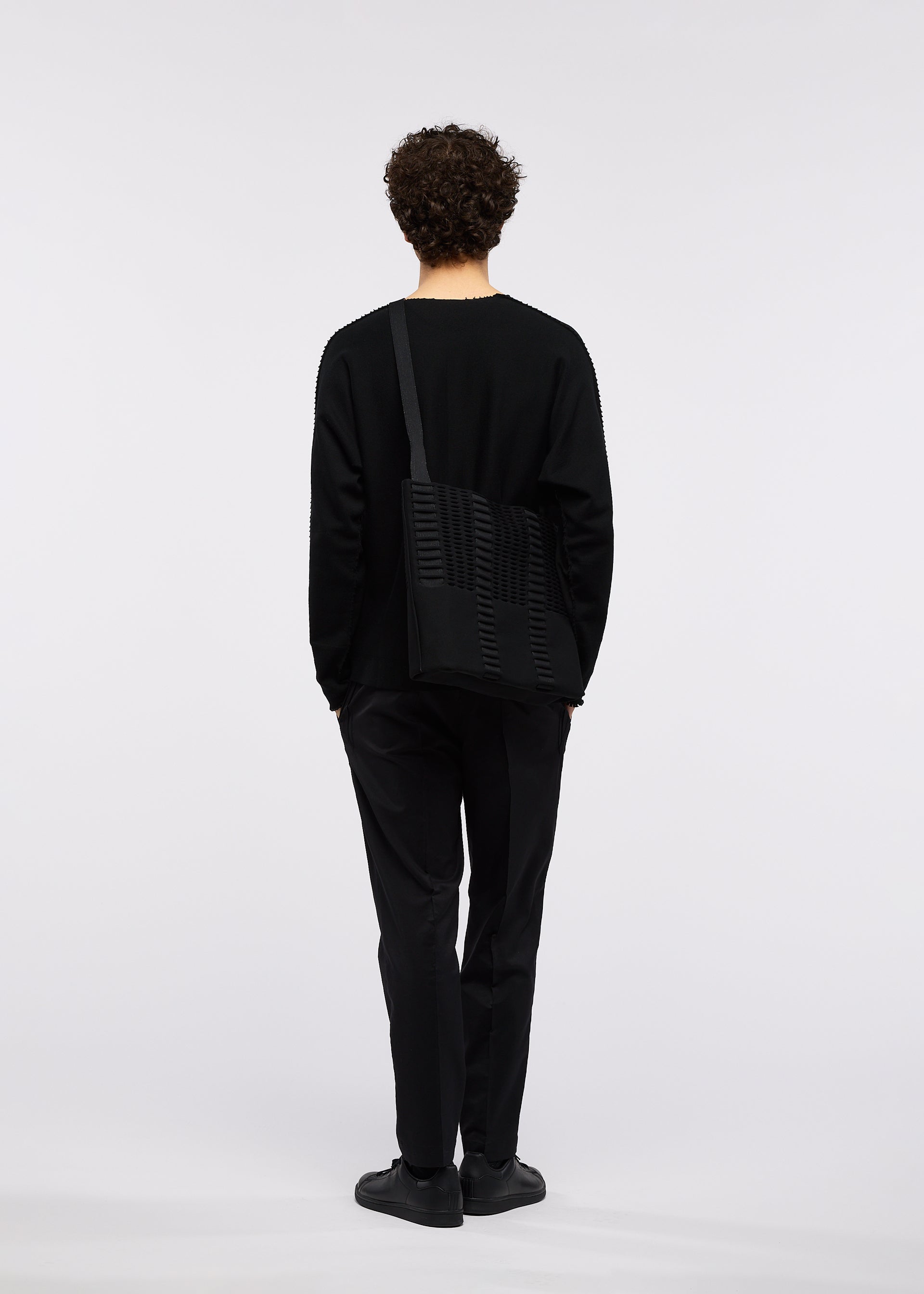 Issey Miyake Mokko Mono tote černá na notebook