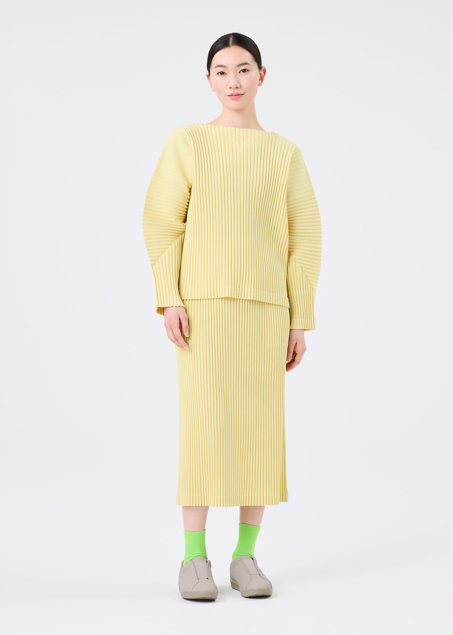 Issey Miyake Corduroy Pleats top s dlouhým rukávem taupe hebký