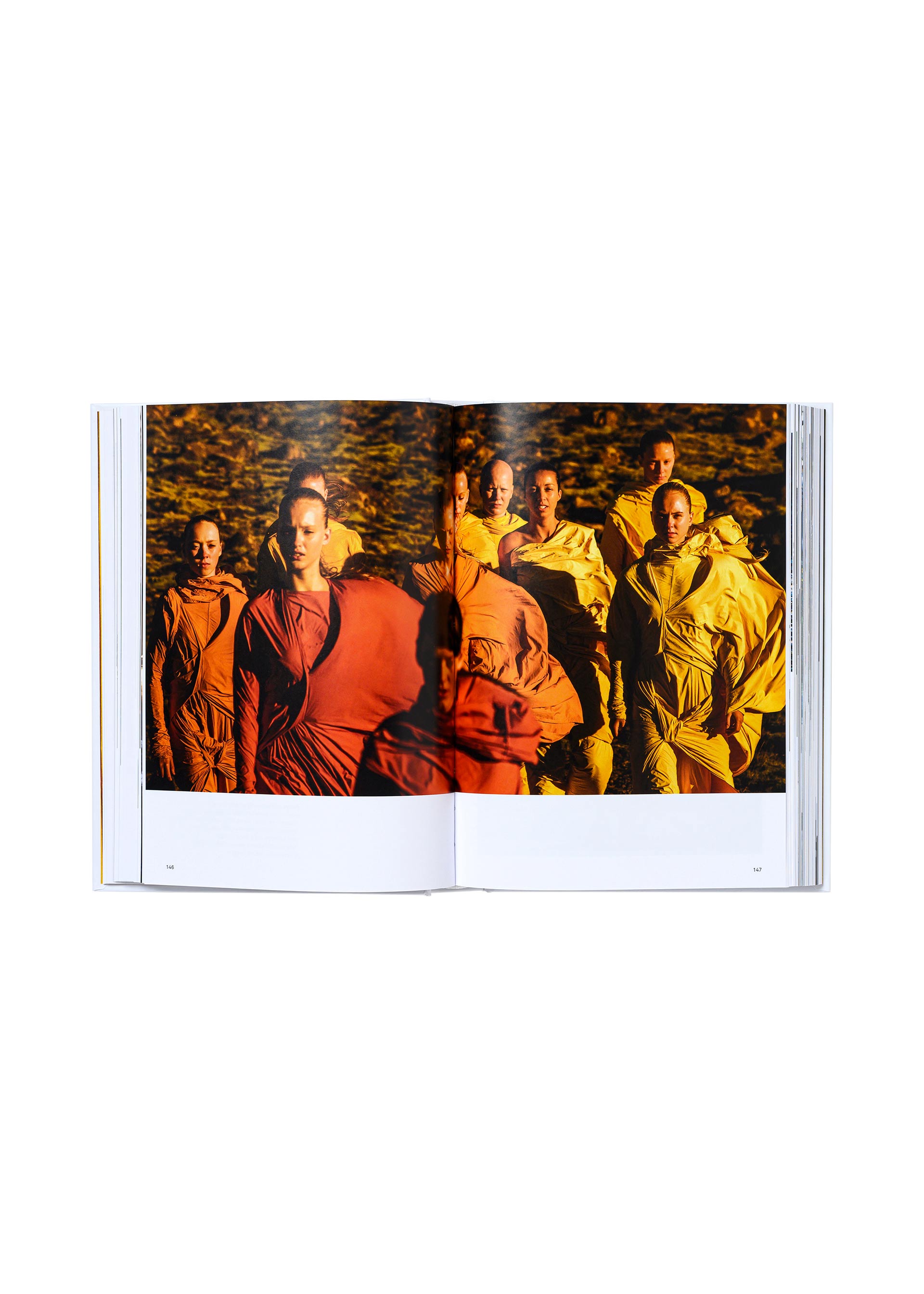 Issey Miyake 45th Ed. Taschen kniha anglická kompaktní