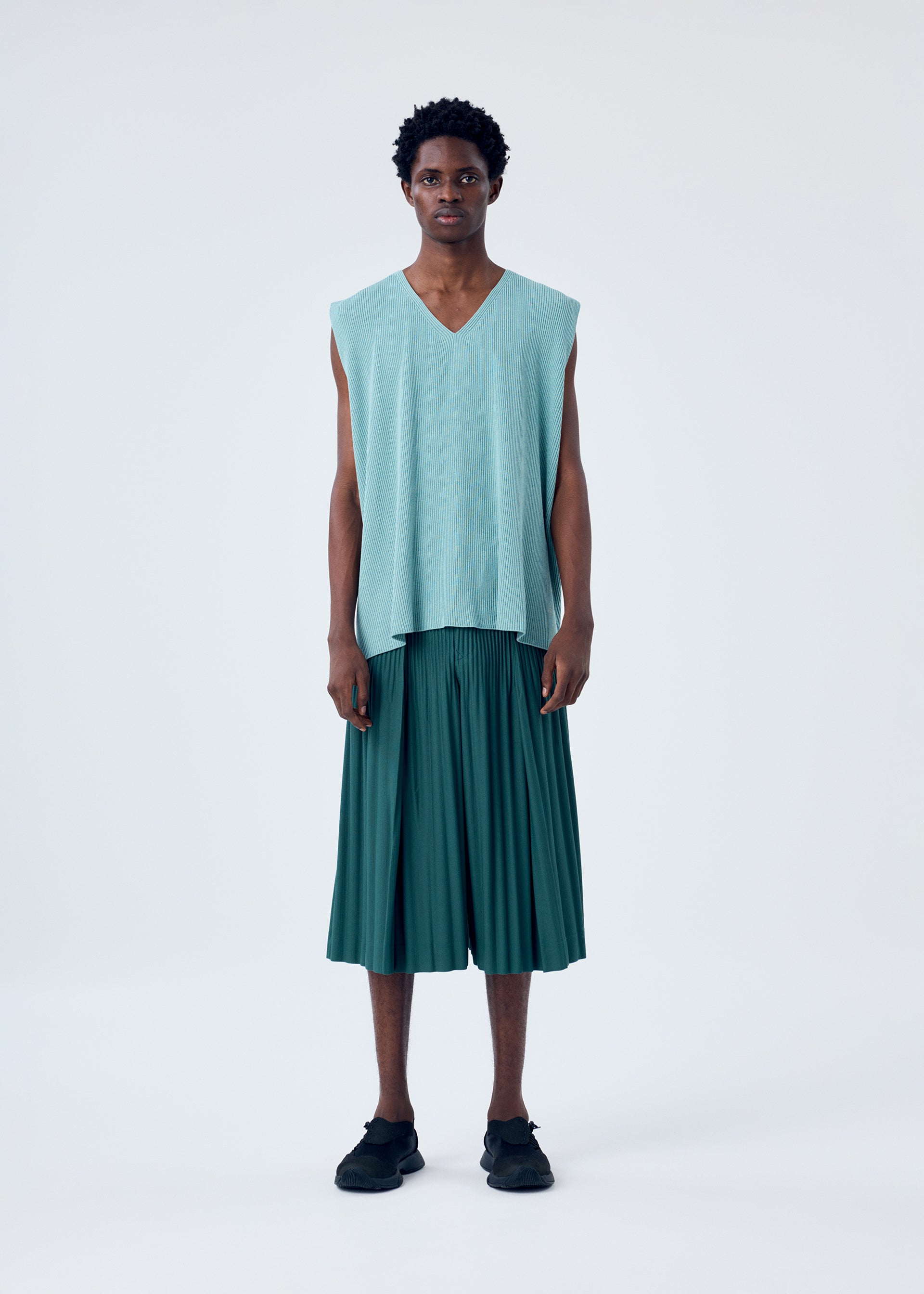Issey Miyake Basic Knit vesta purple výstřih V