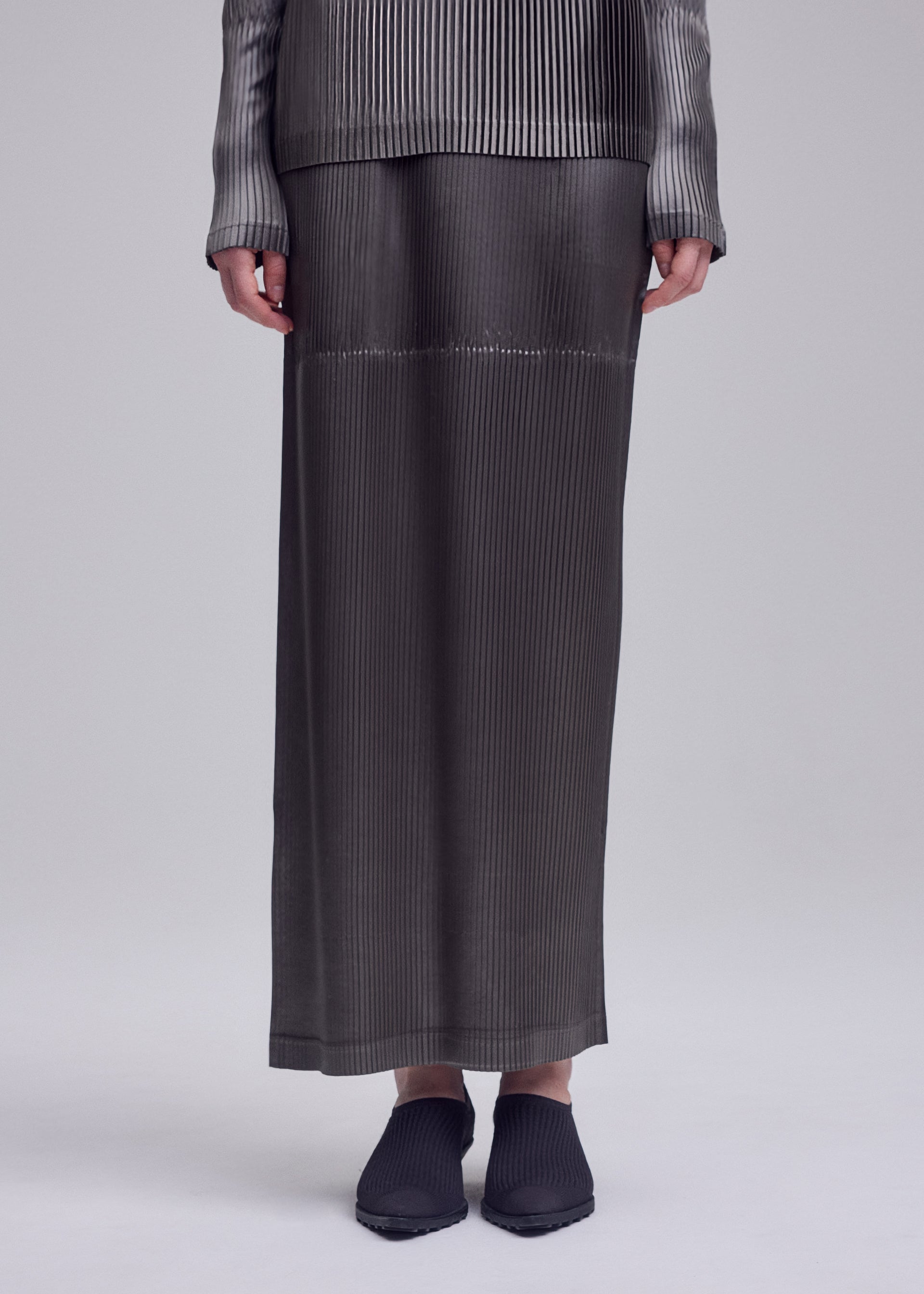 Issey Miyake Glossed Panels Pleats sukně šedá vel. 1 lesklá