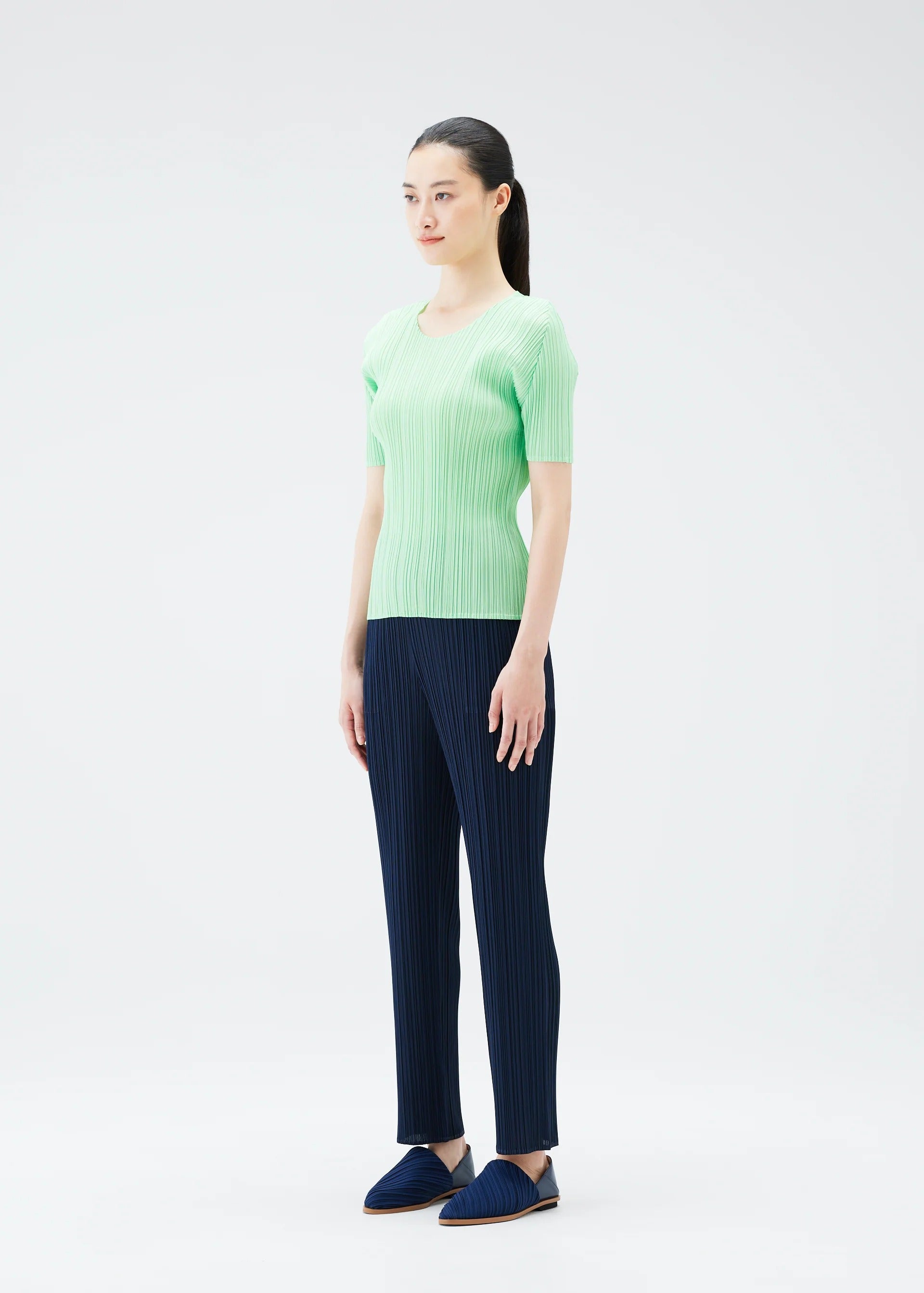 Issey Miyake New Colorful Basics 4 triko carmine 3