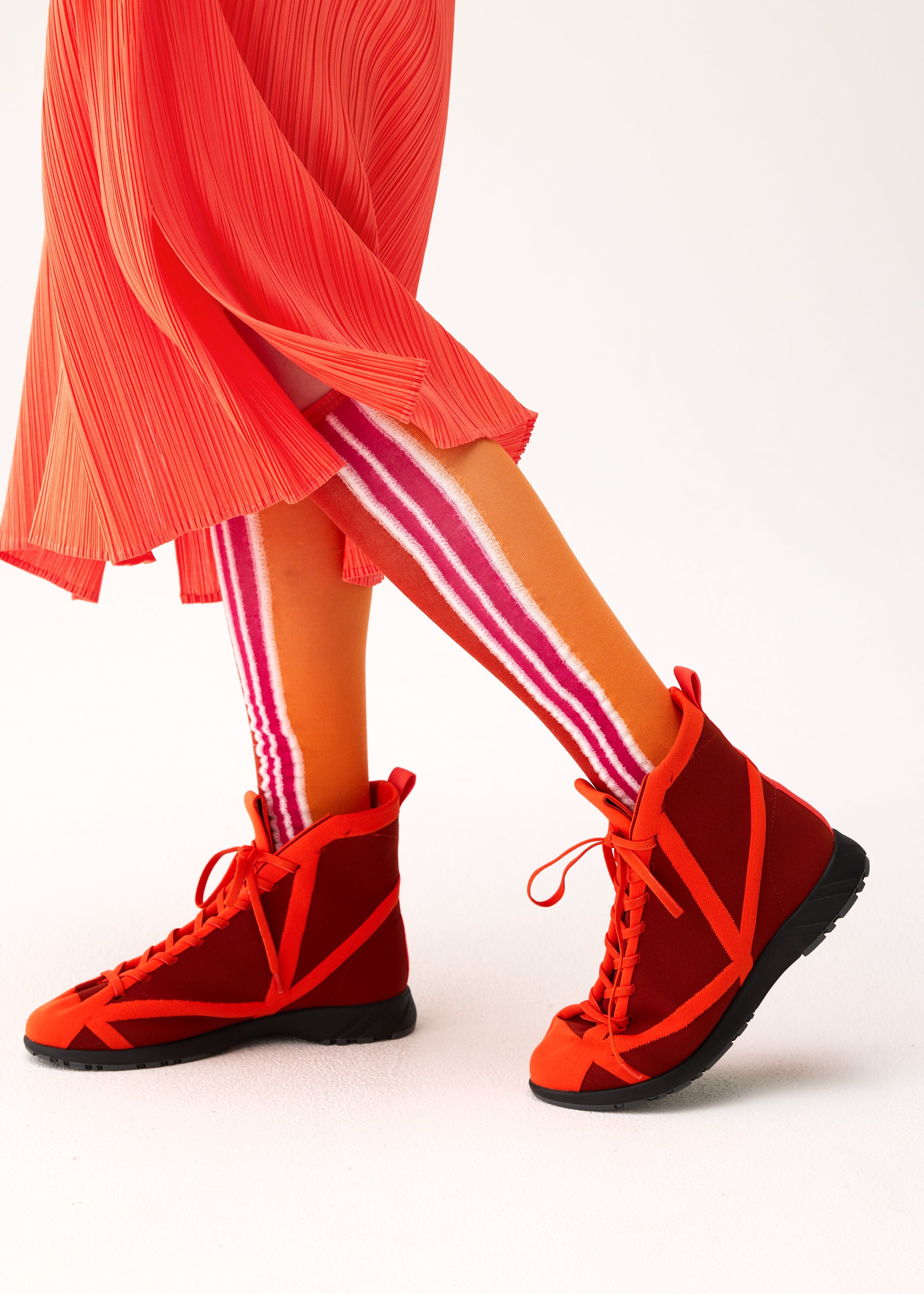 Issey Miyake Pleats Please Wow! ponožky orange