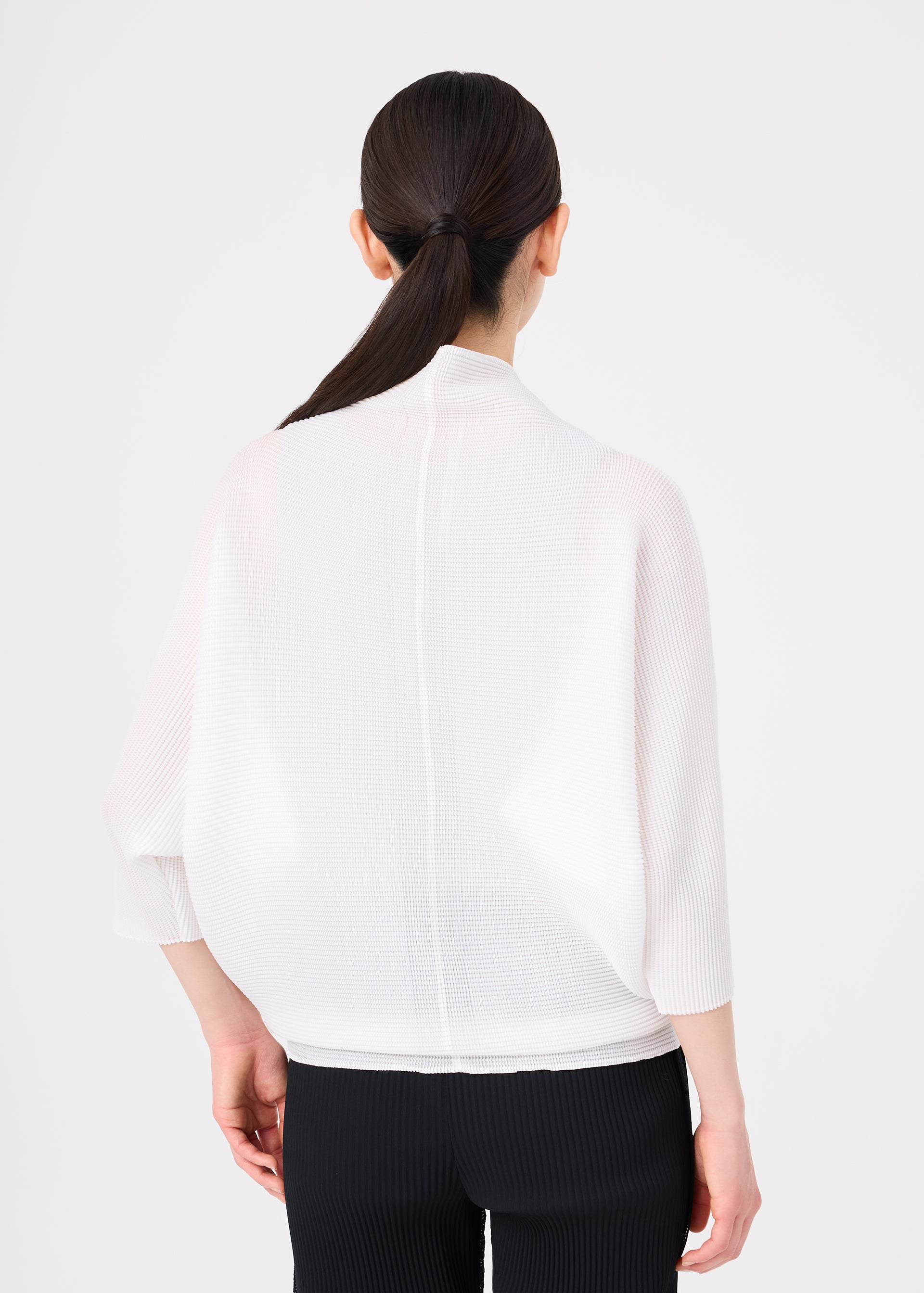 me Issey Miyake Dolman Stretch Pleats kardigan bílý