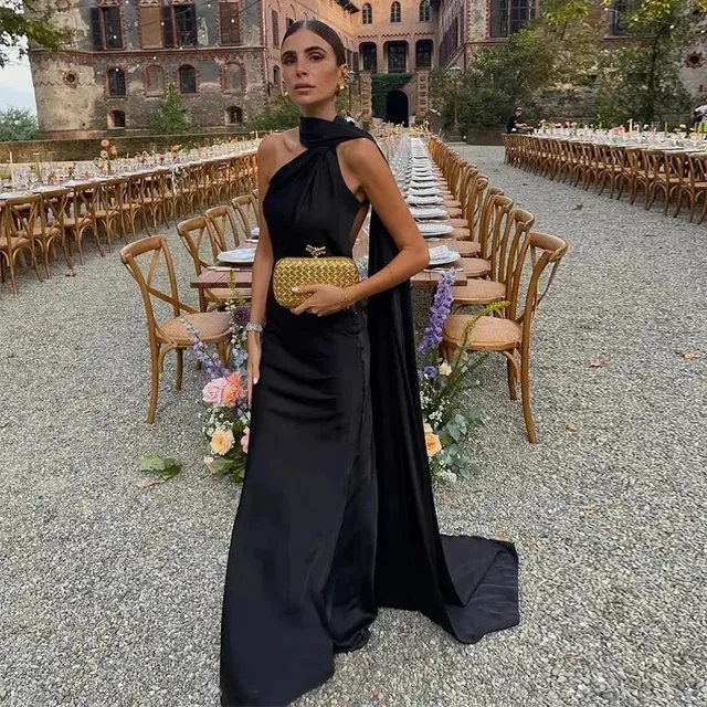 Norielle dlouhé společenské šaty halter bordó
