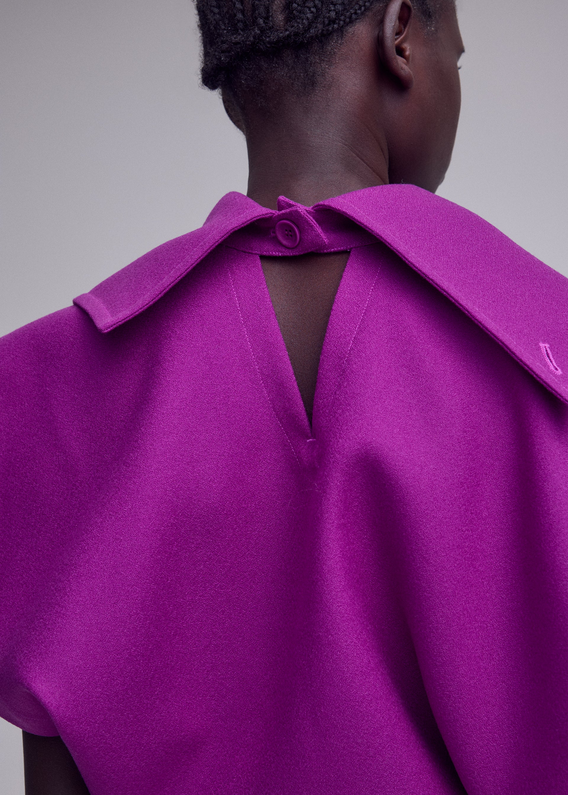 Issey Miyake Calligraph IM63FH026 šaty šedé vlnene