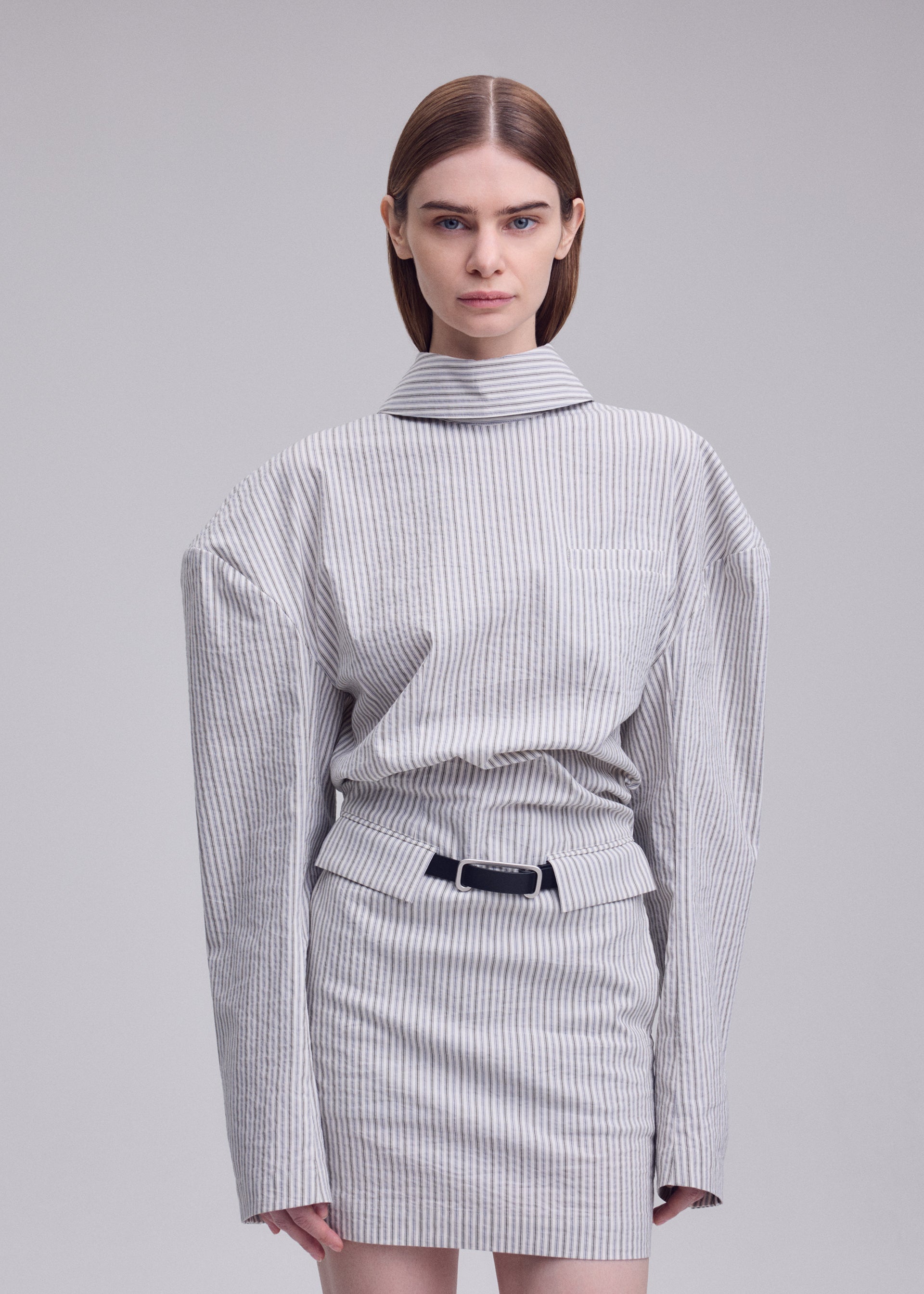 Issey Miyake Allow Stripe tunika white-hued pruhovaná