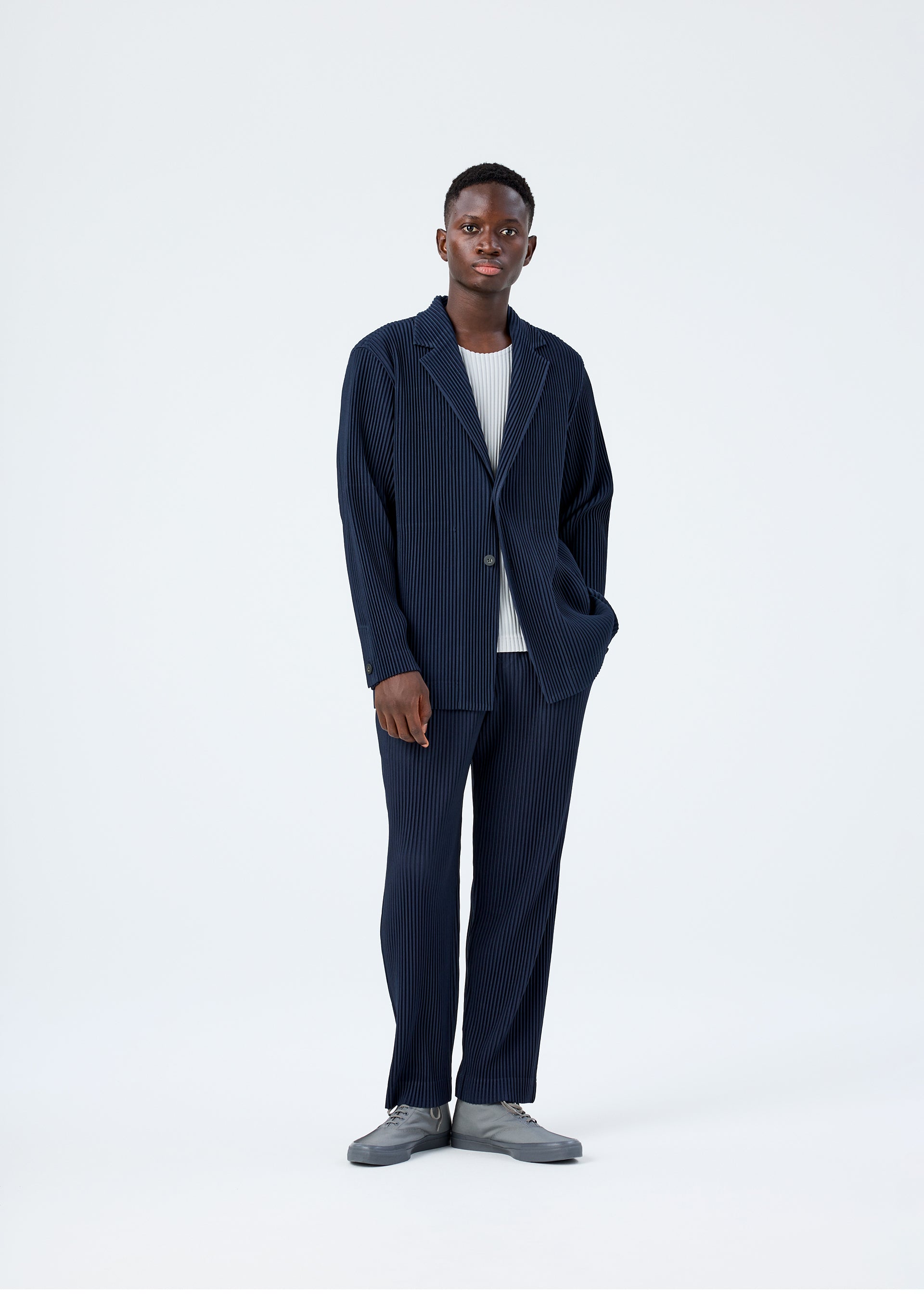 Issey Miyake Basics plisované sako černé skladné