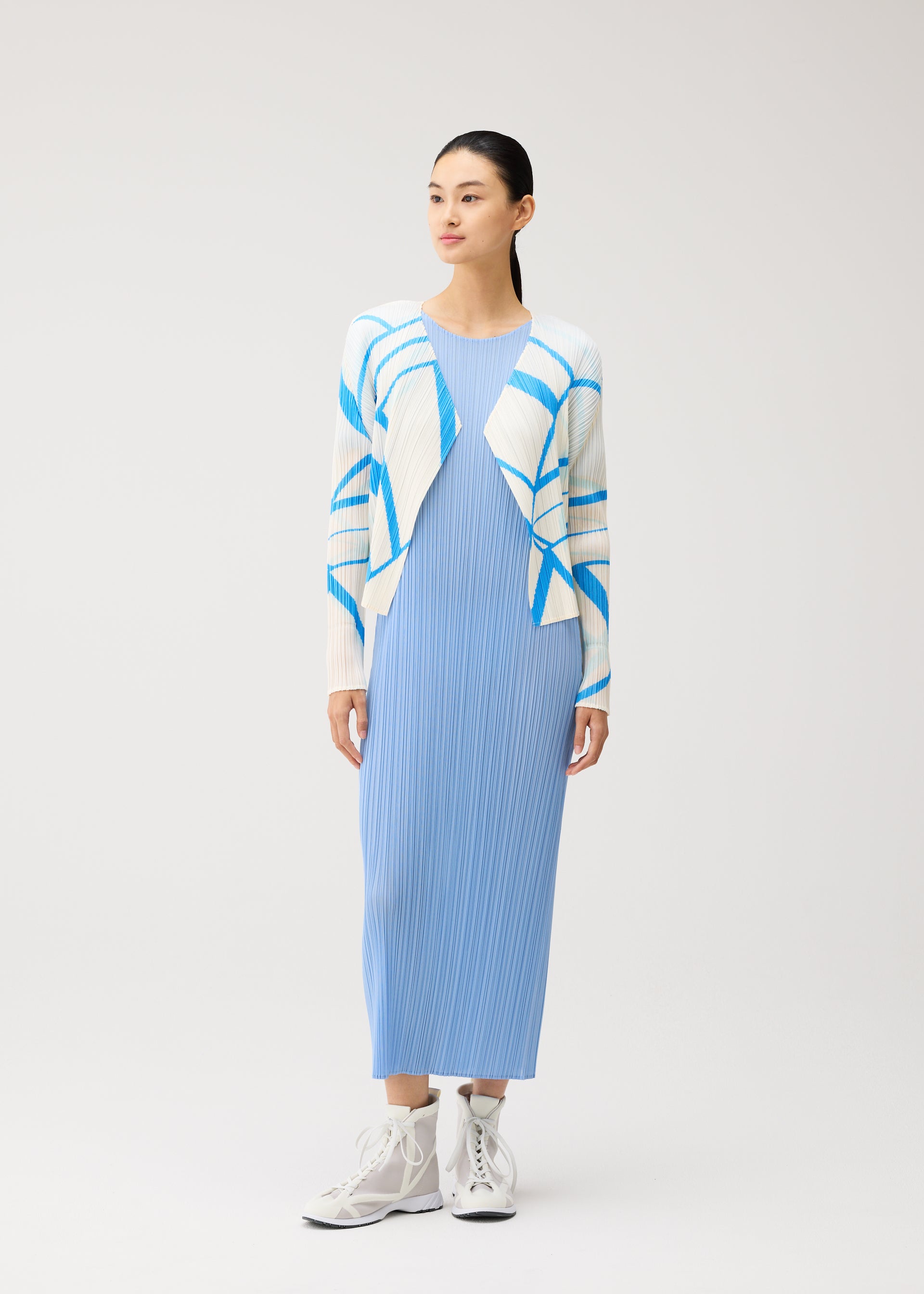 Issey Miyake Fold Line kardigan bílá 3
