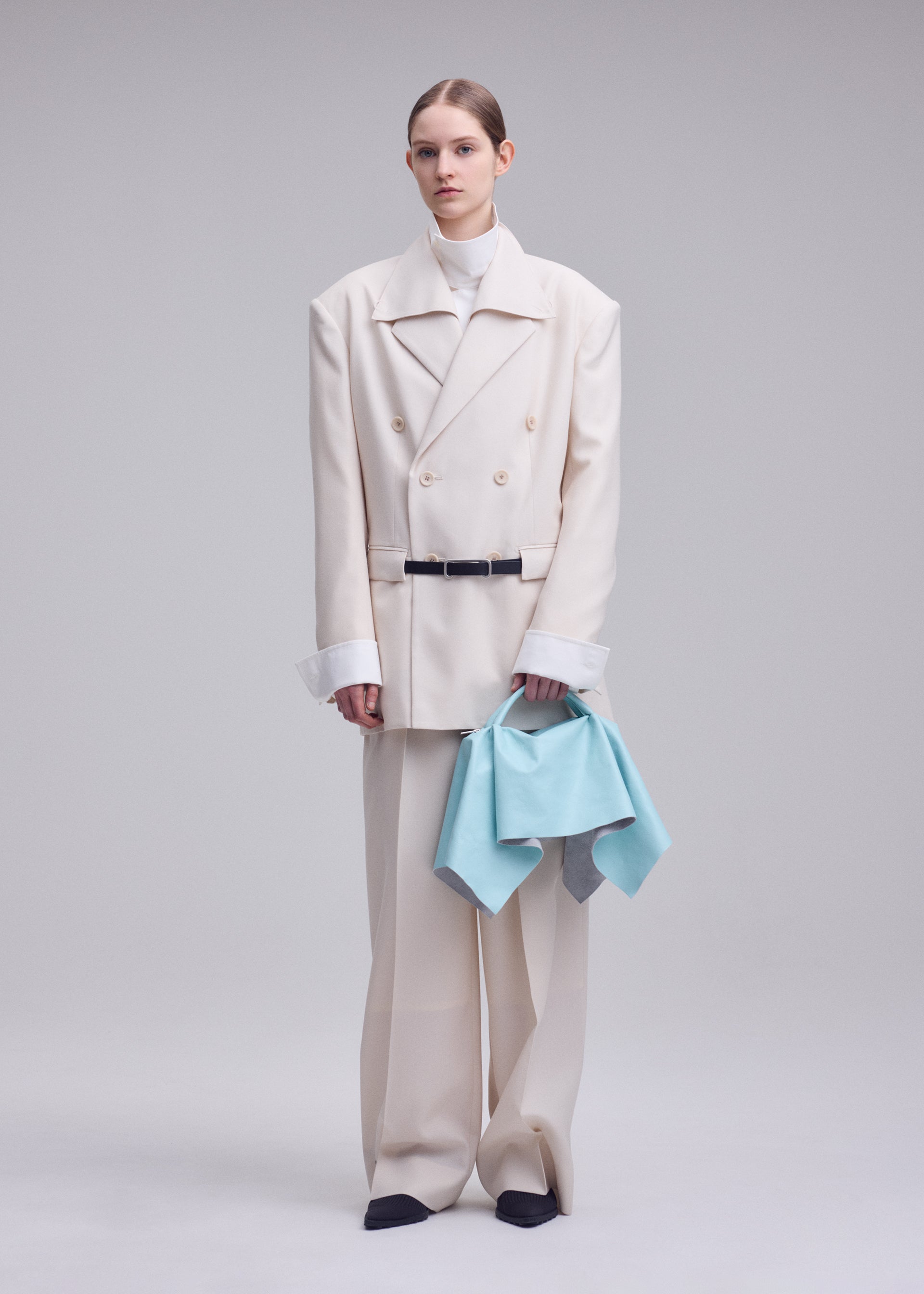 Issey Miyake Square Bag mini kabelka gray kůže