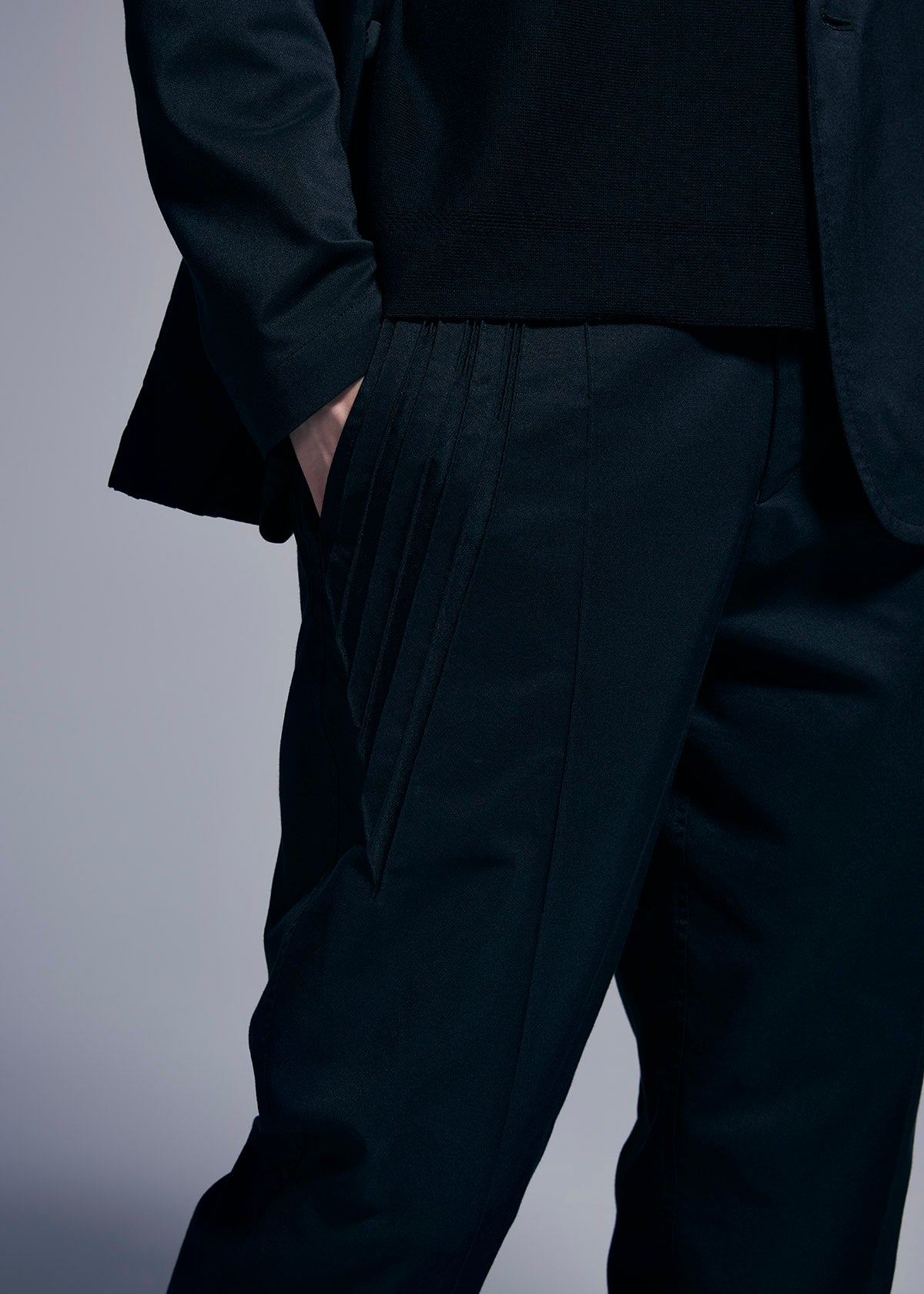 Issey Miyake TYPE-S Basics kalhoty černé tapered stretch