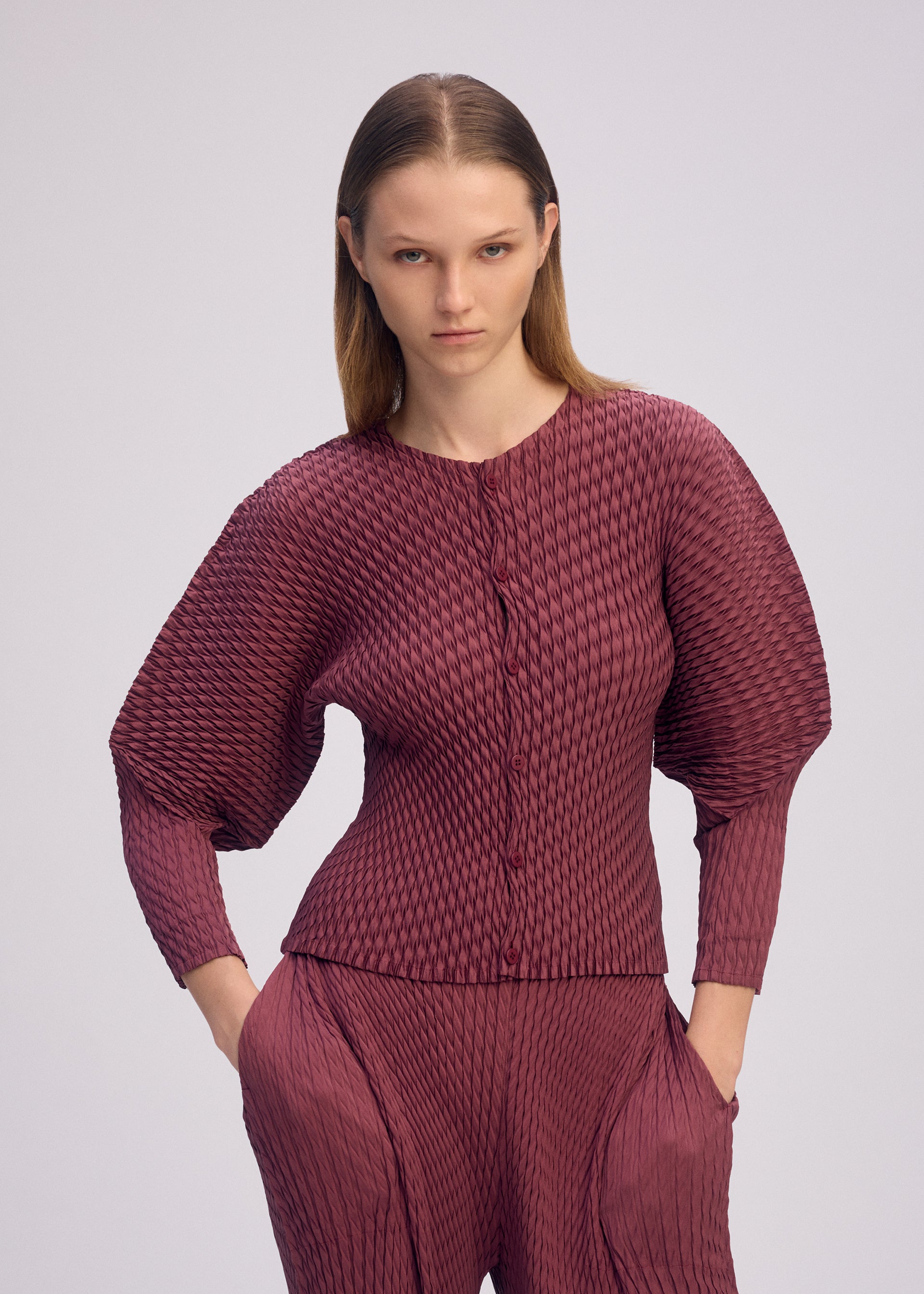 Issey Miyake Sleek Pleats kardigan šedý vel. 2