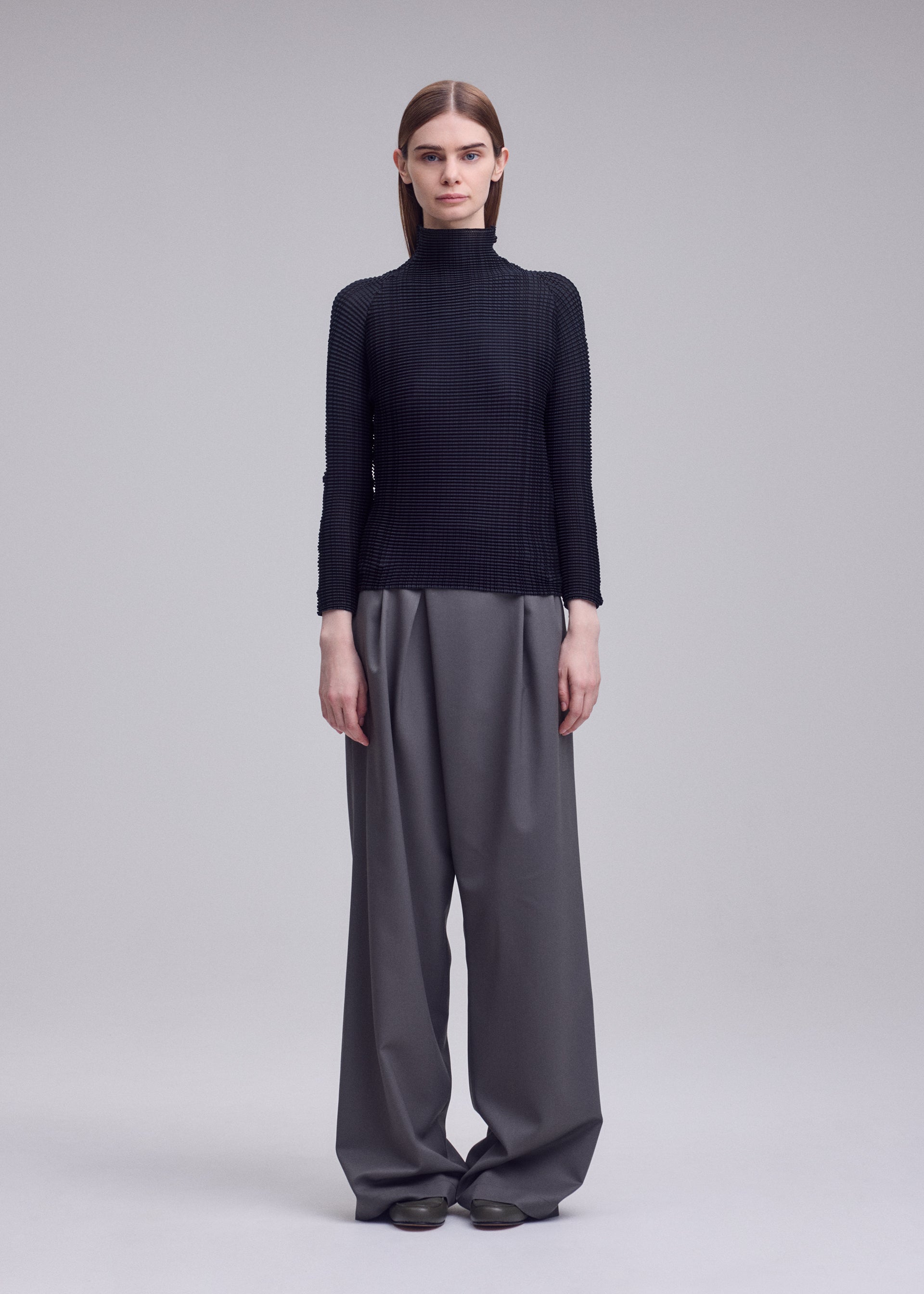 Issey Miyake Wooly Pleats BK/WT-68 rolák černý