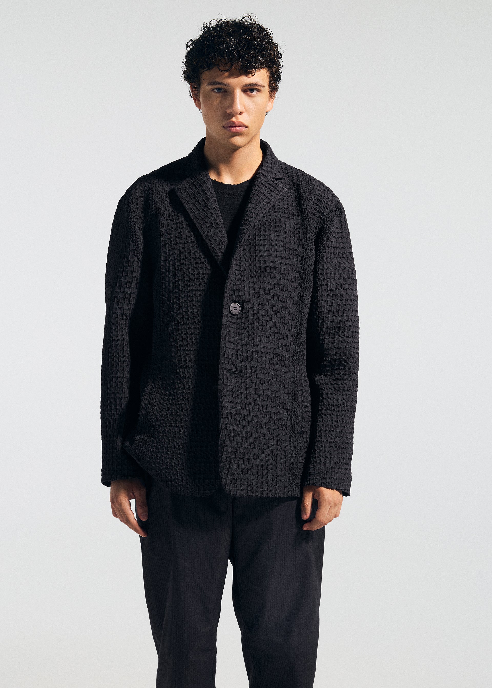 Issey Miyake Type-O 014 sako černé strečové