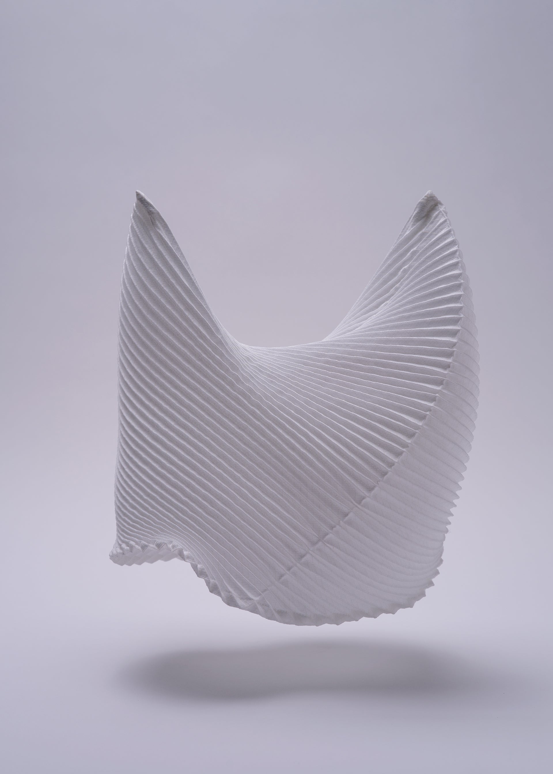Issey Miyake Type-XIII O Series stínidlo bílé