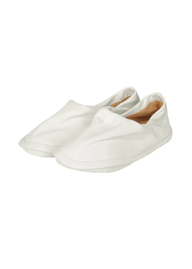 Issey Miyake Peu Form boty bílé vel. 39 kožené
