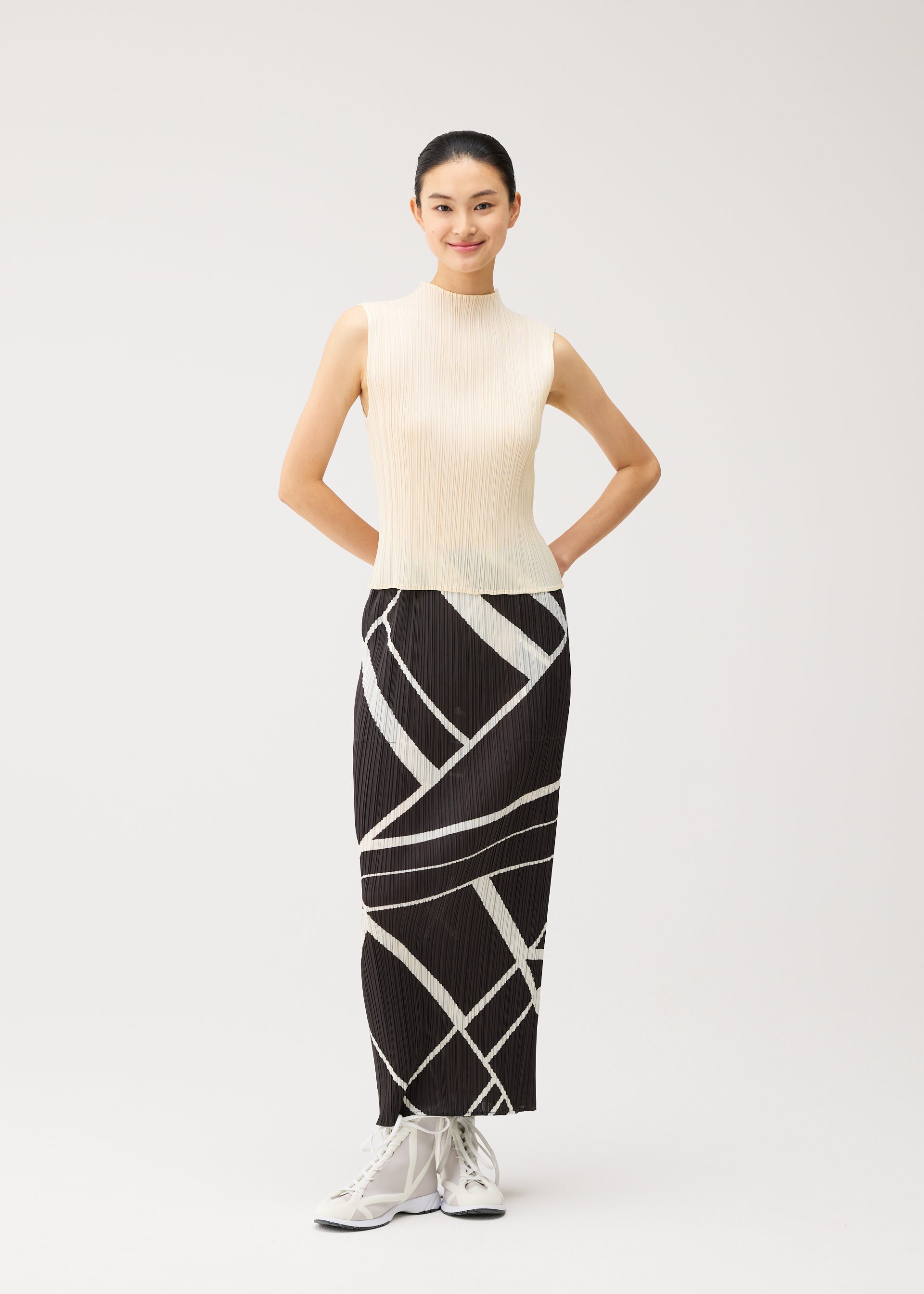 Issey Miyake Fold Line rovná sukně smetanová vel. 3