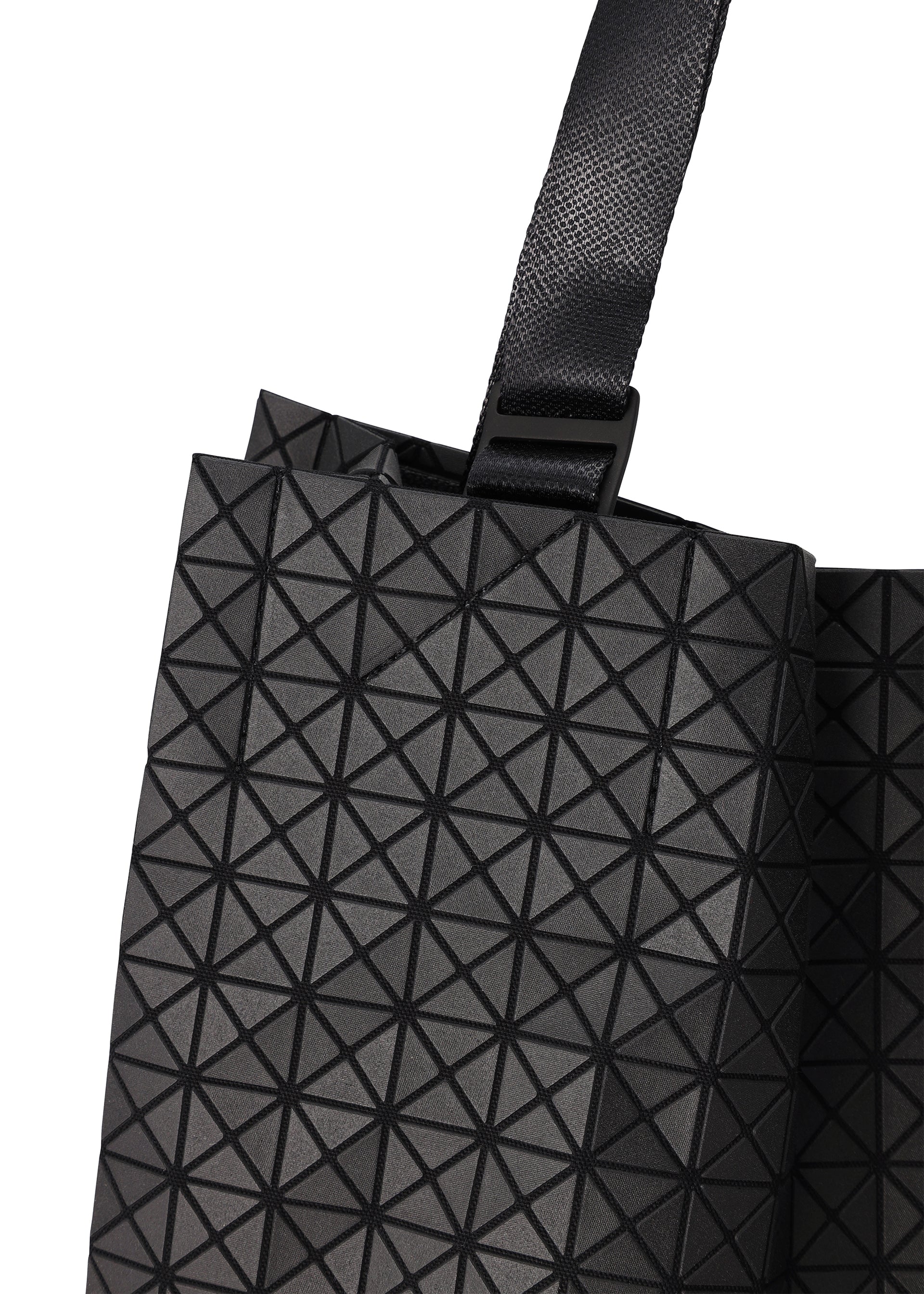Issey Miyake Cart S tote černá matná na notebook