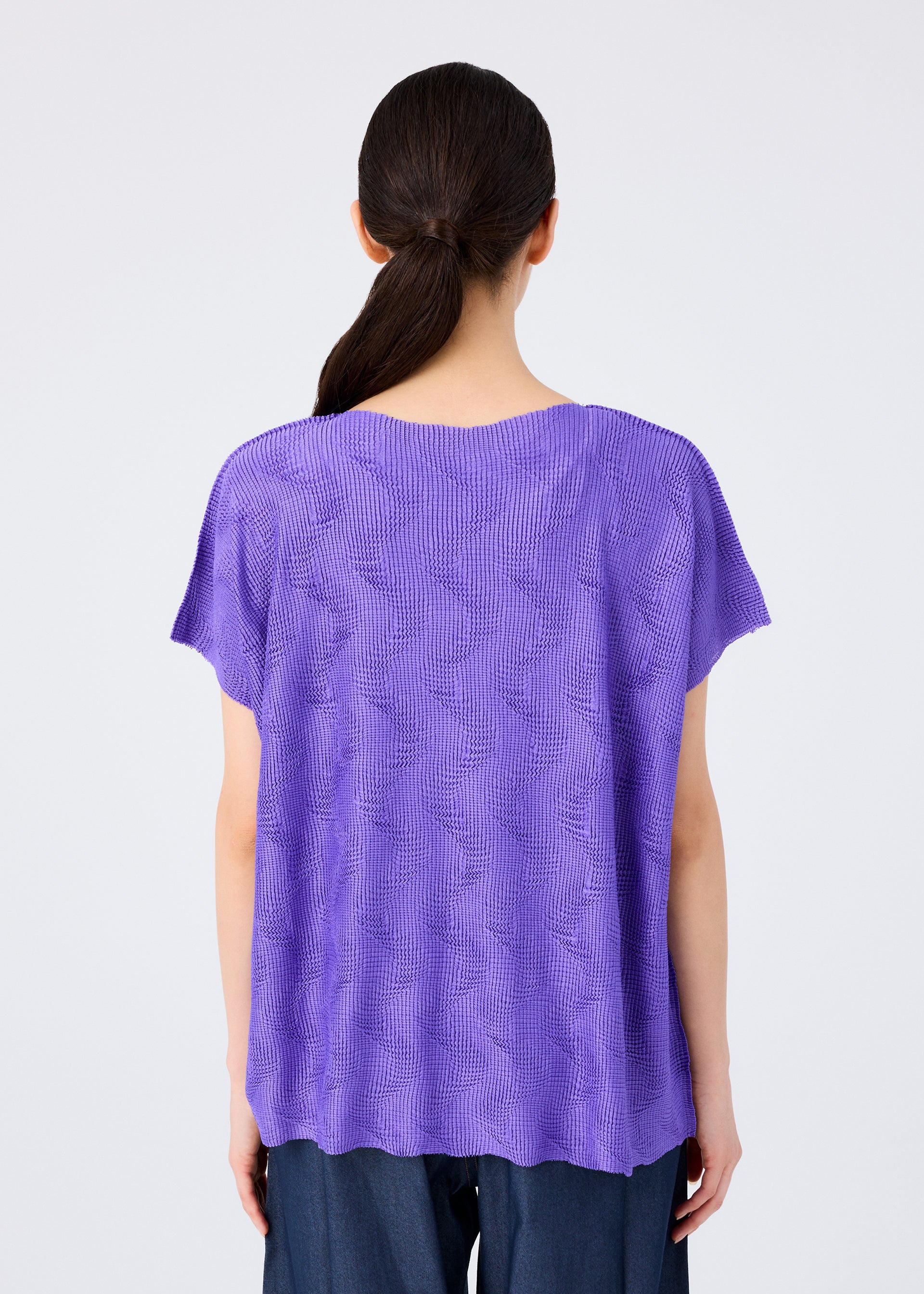 Issey Miyake Wave Knit Stretch Pleats top bílý vlnitý