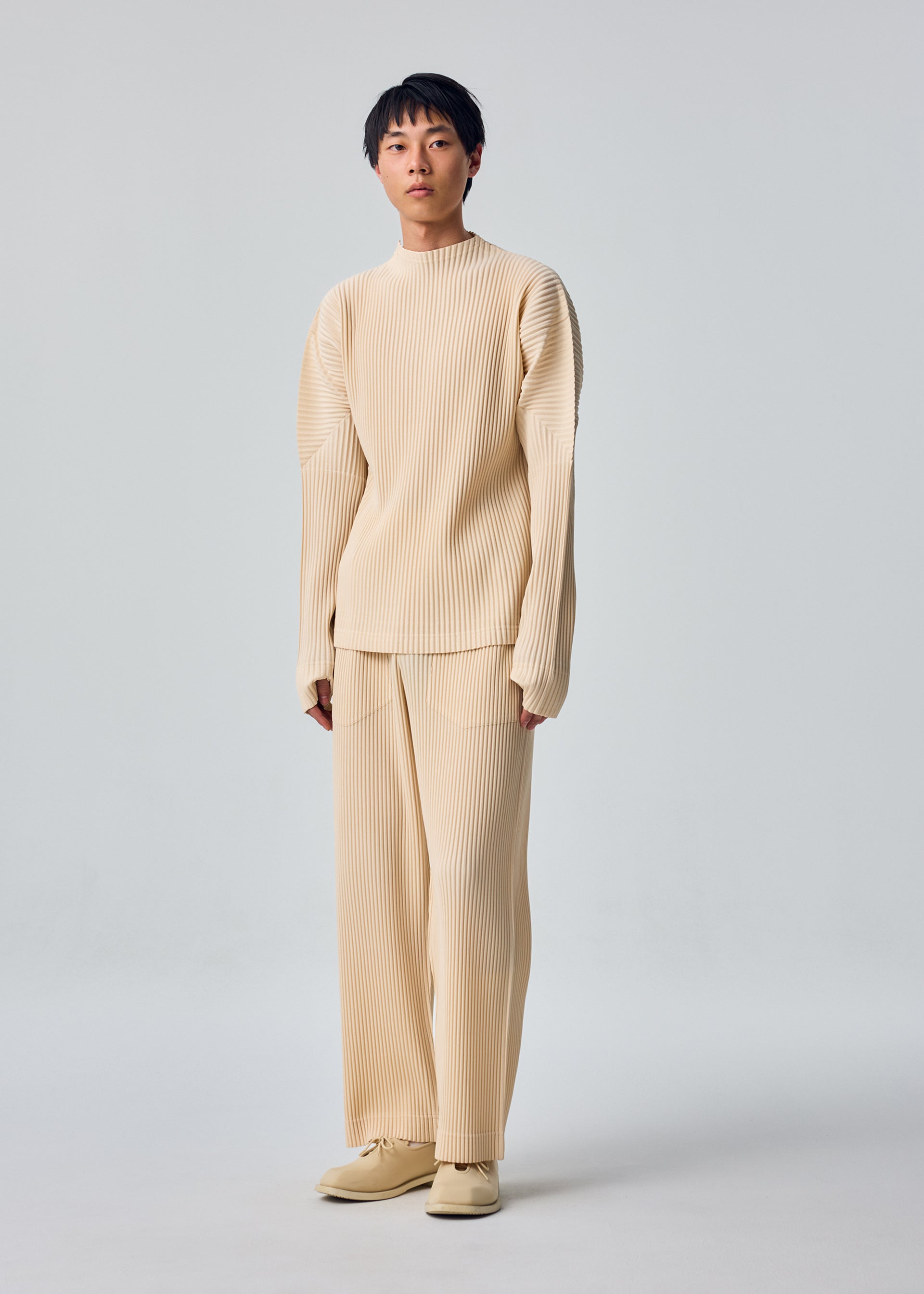Issey Miyake Monthly Colors October top černý