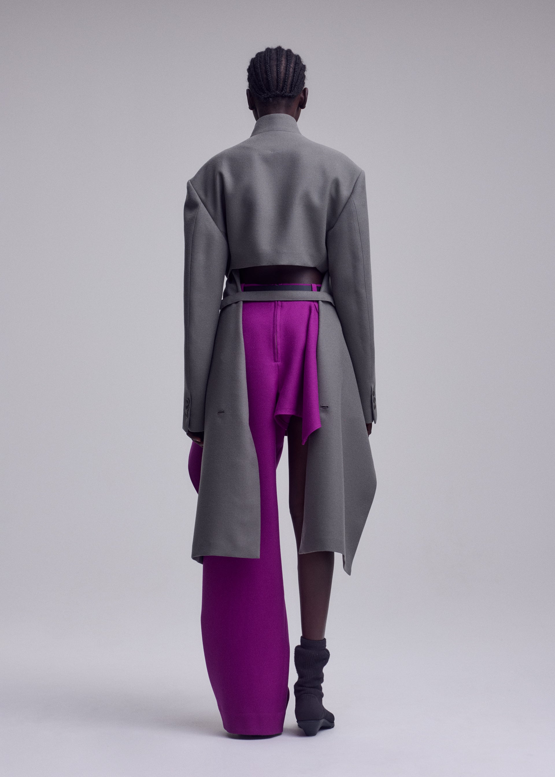 Issey Miyake Calligraph IM63FD053 sako šedé vlnene