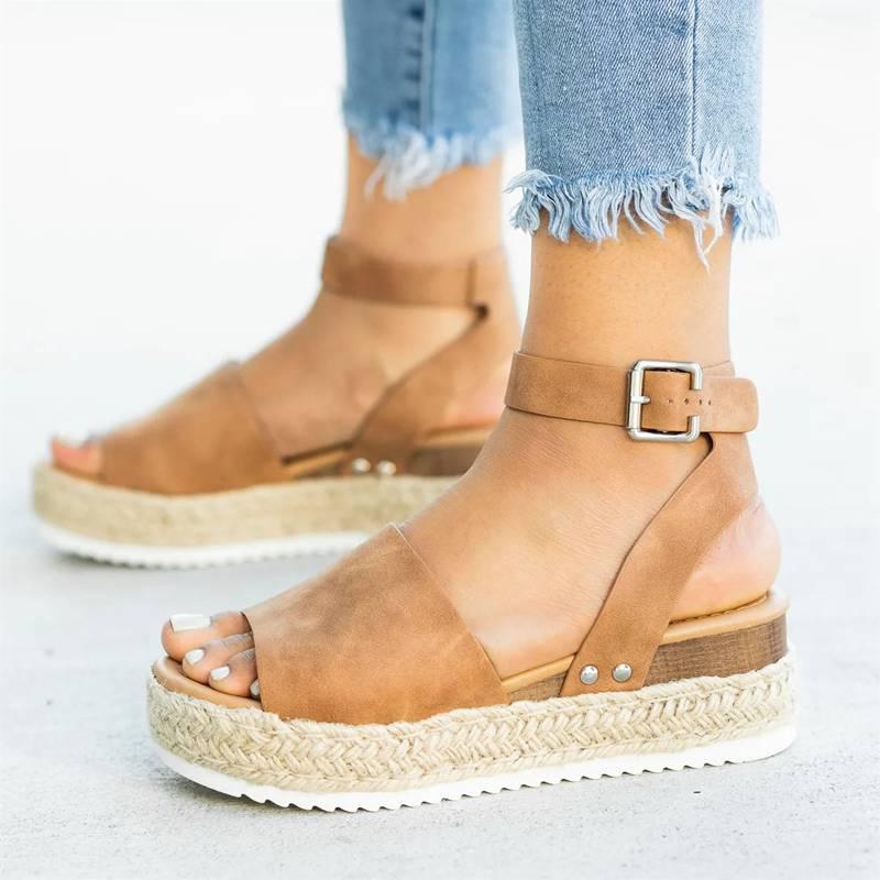 Norielle Espadrilky sandály na klínku hnědé