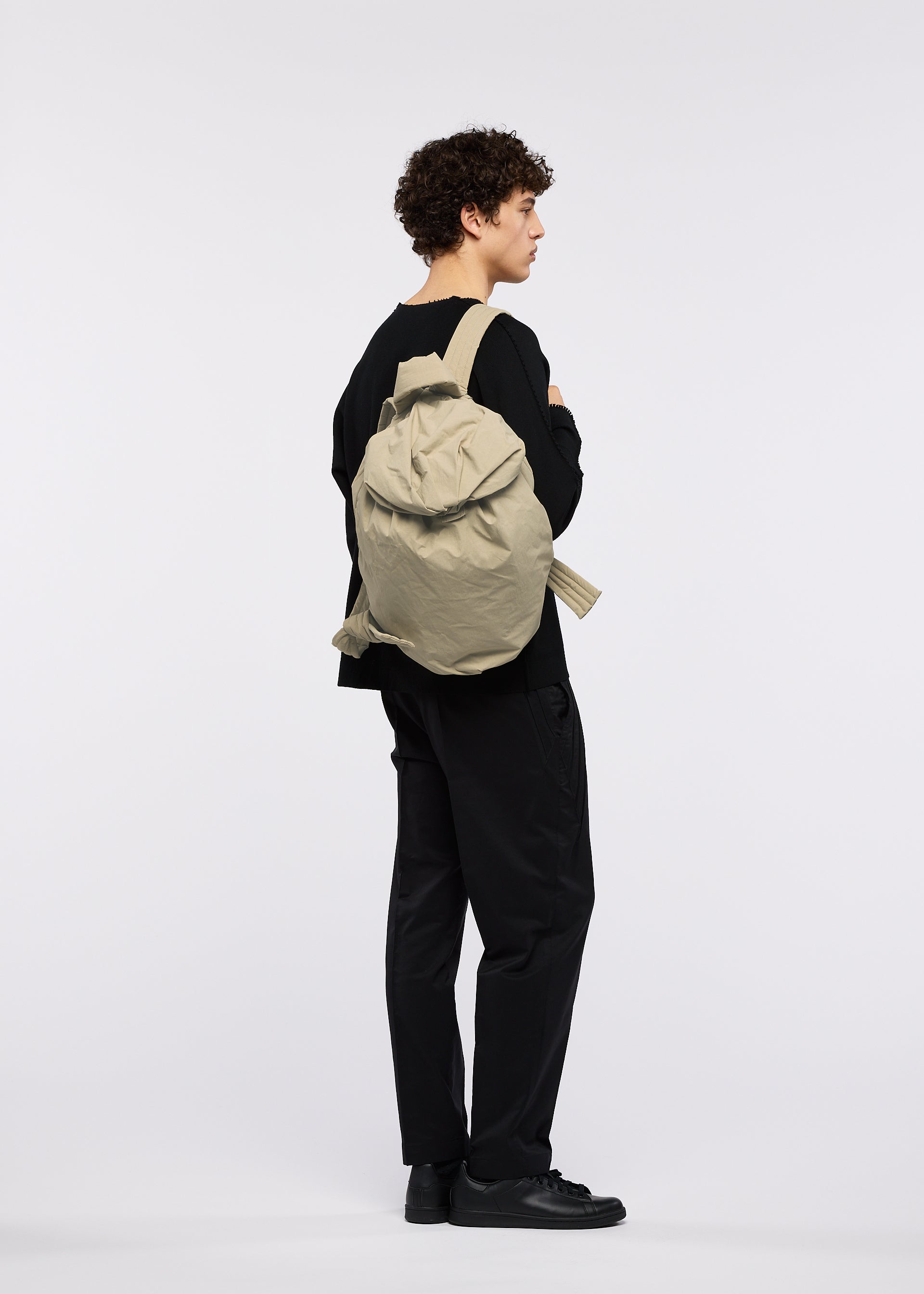 Issey Miyake Fuwa Fuwa lehký batoh