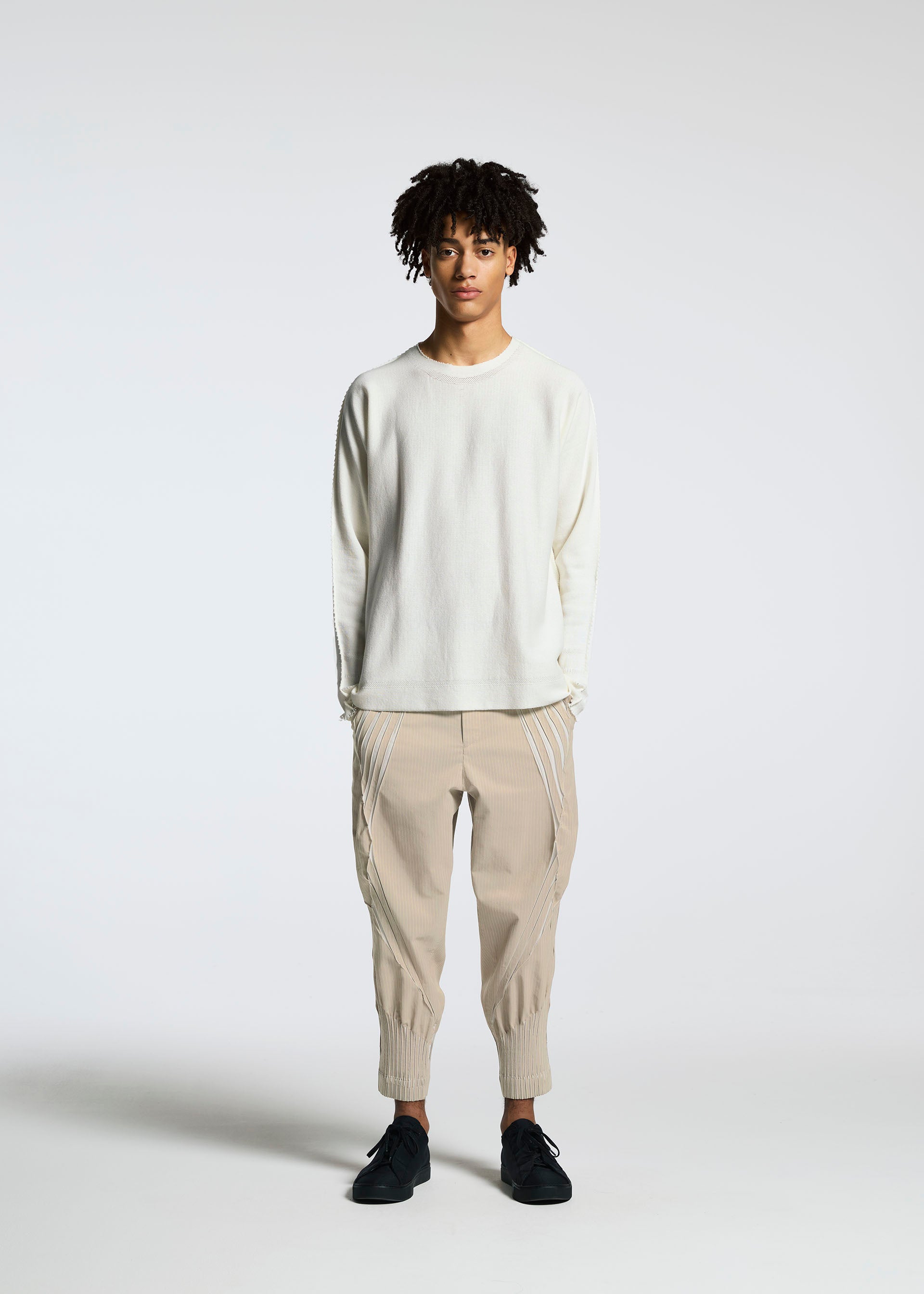Issey Miyake Type-S 001-3 cropped kalhoty šedé pruhované