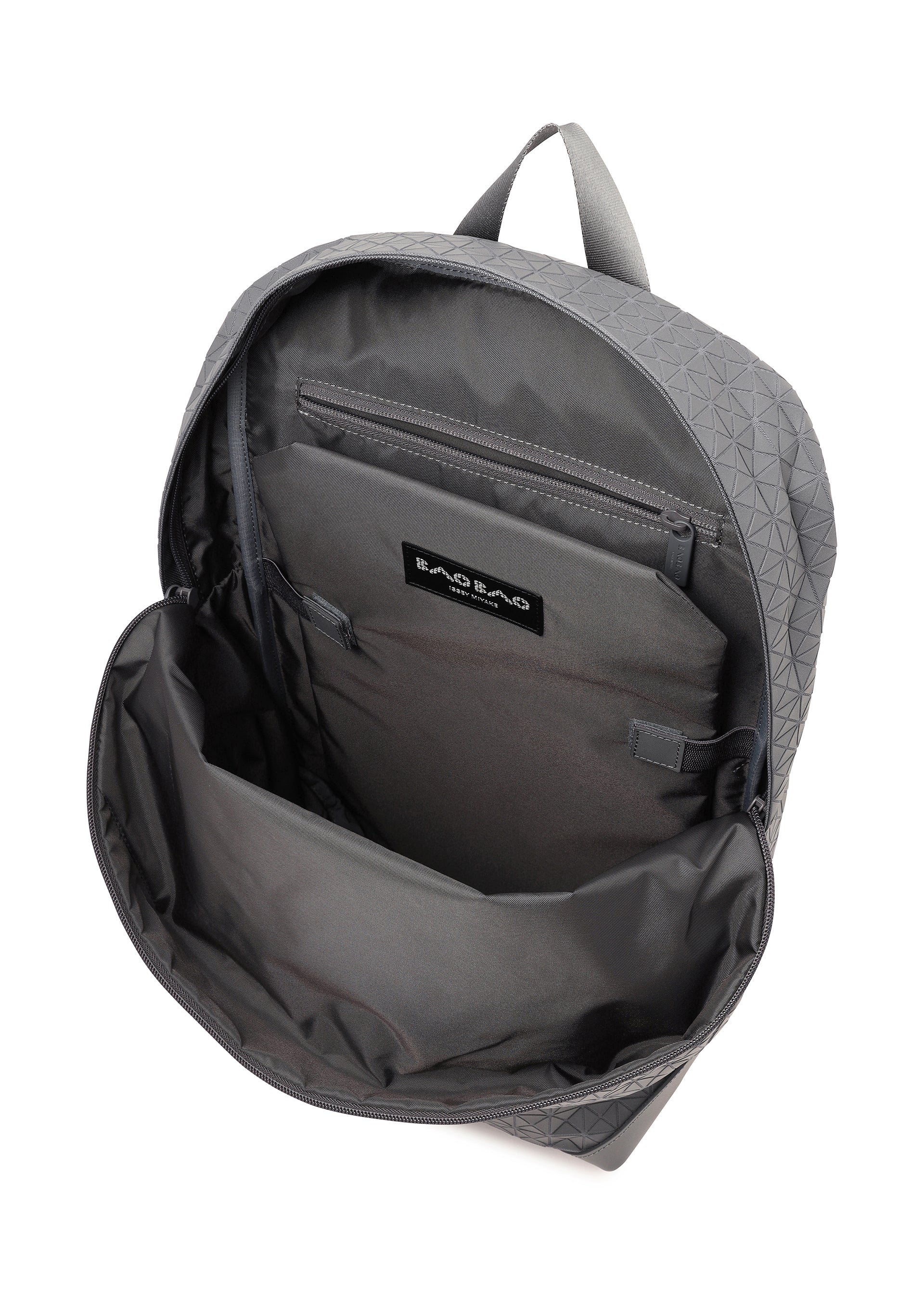 Issey Miyake Liner One-Tone batoh šedá na notebook