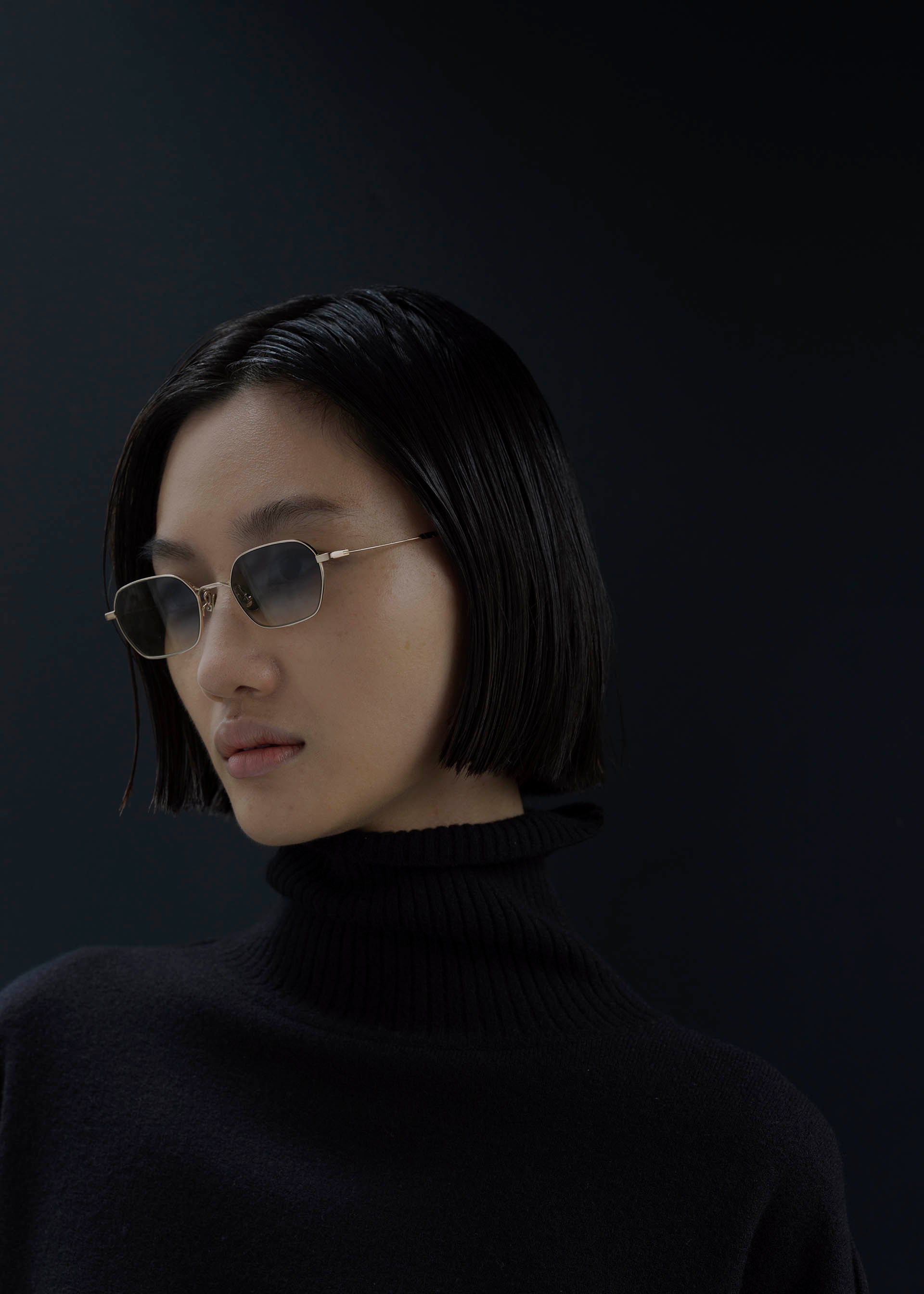 Issey Miyake Hexagon IX sluneční brýle šedé