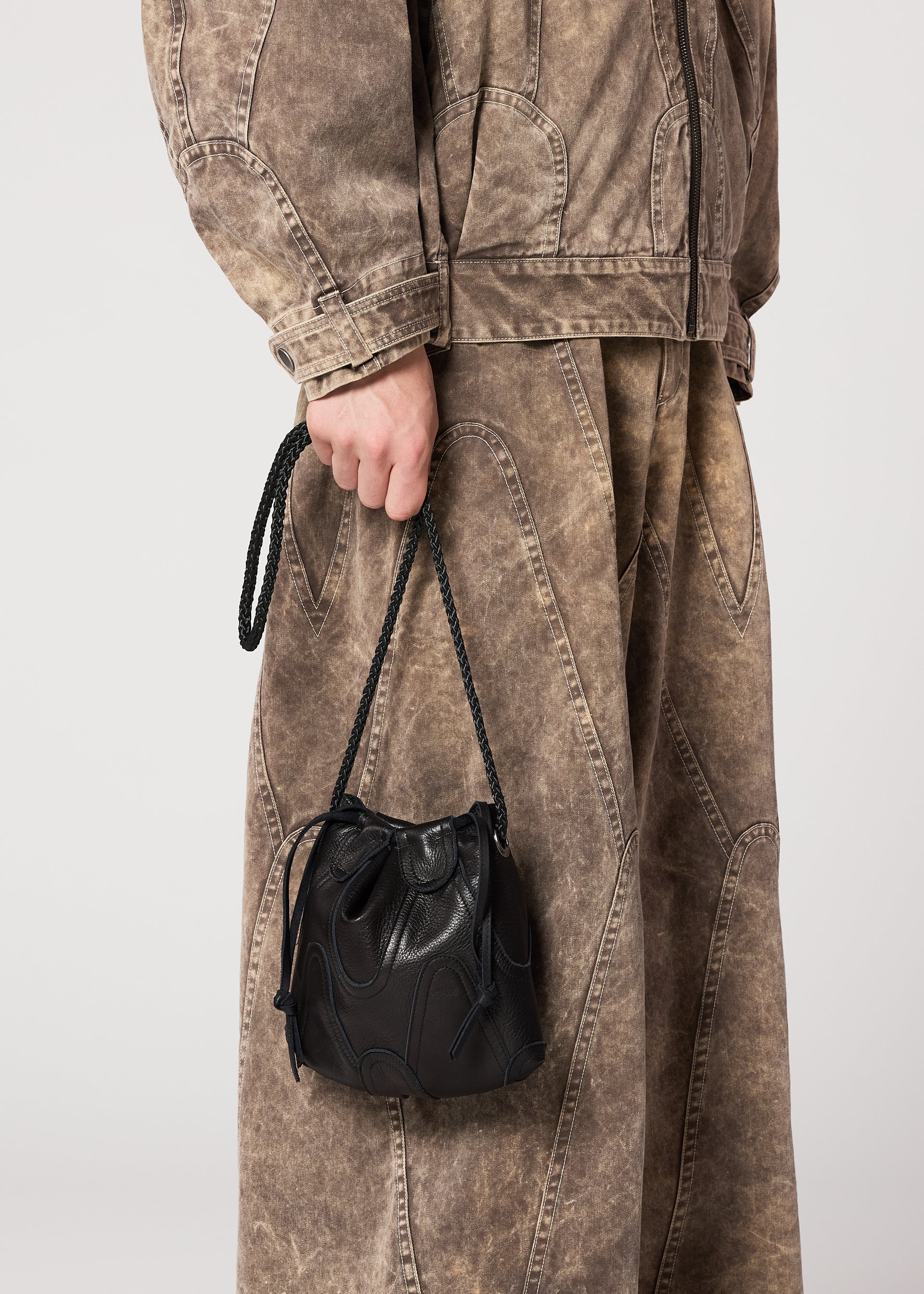 Issey Miyake Elements Leather Bag kabelka černá kožená