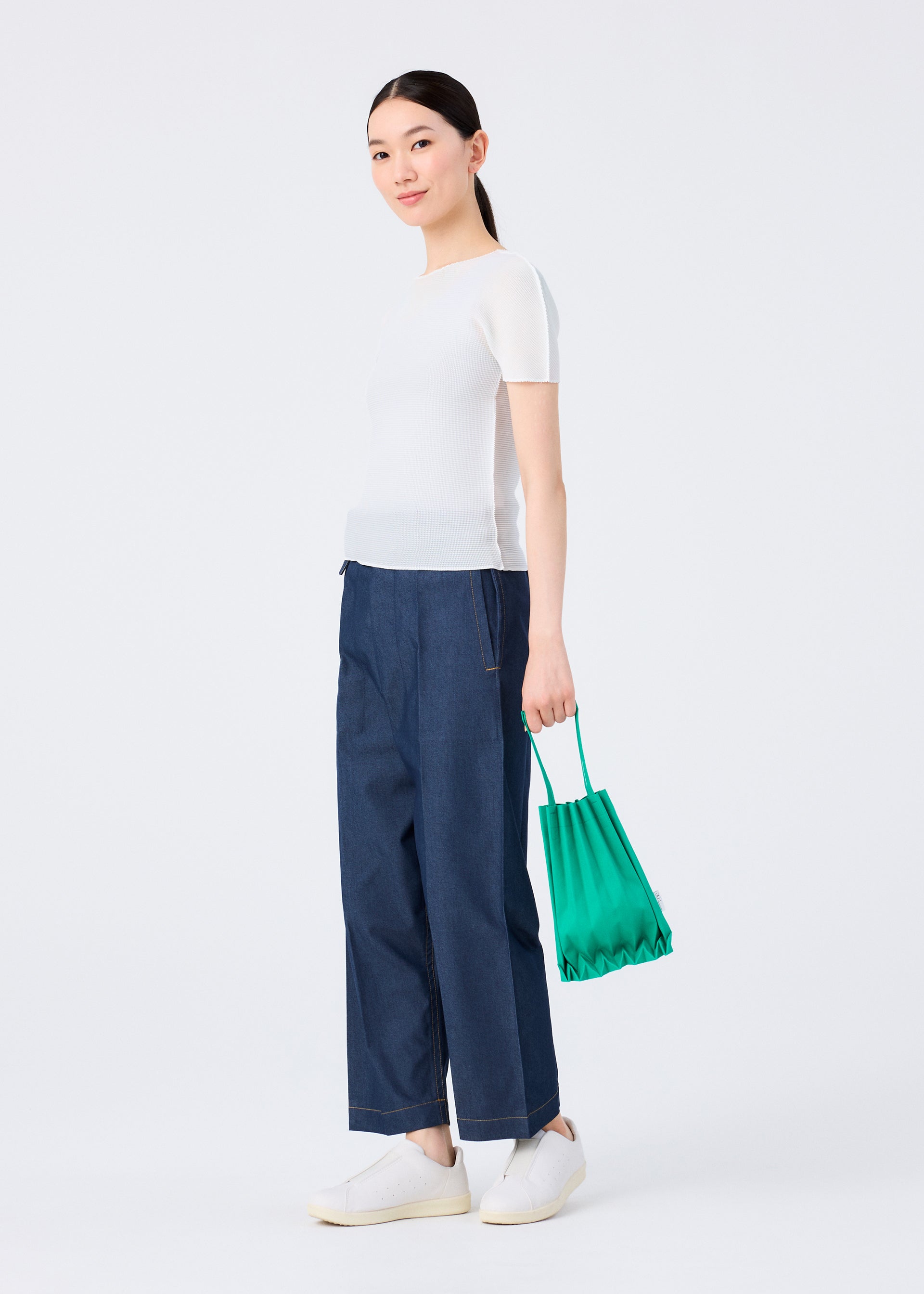 Issey Miyake Me Trunk Pleats Bag 12 tote fialová