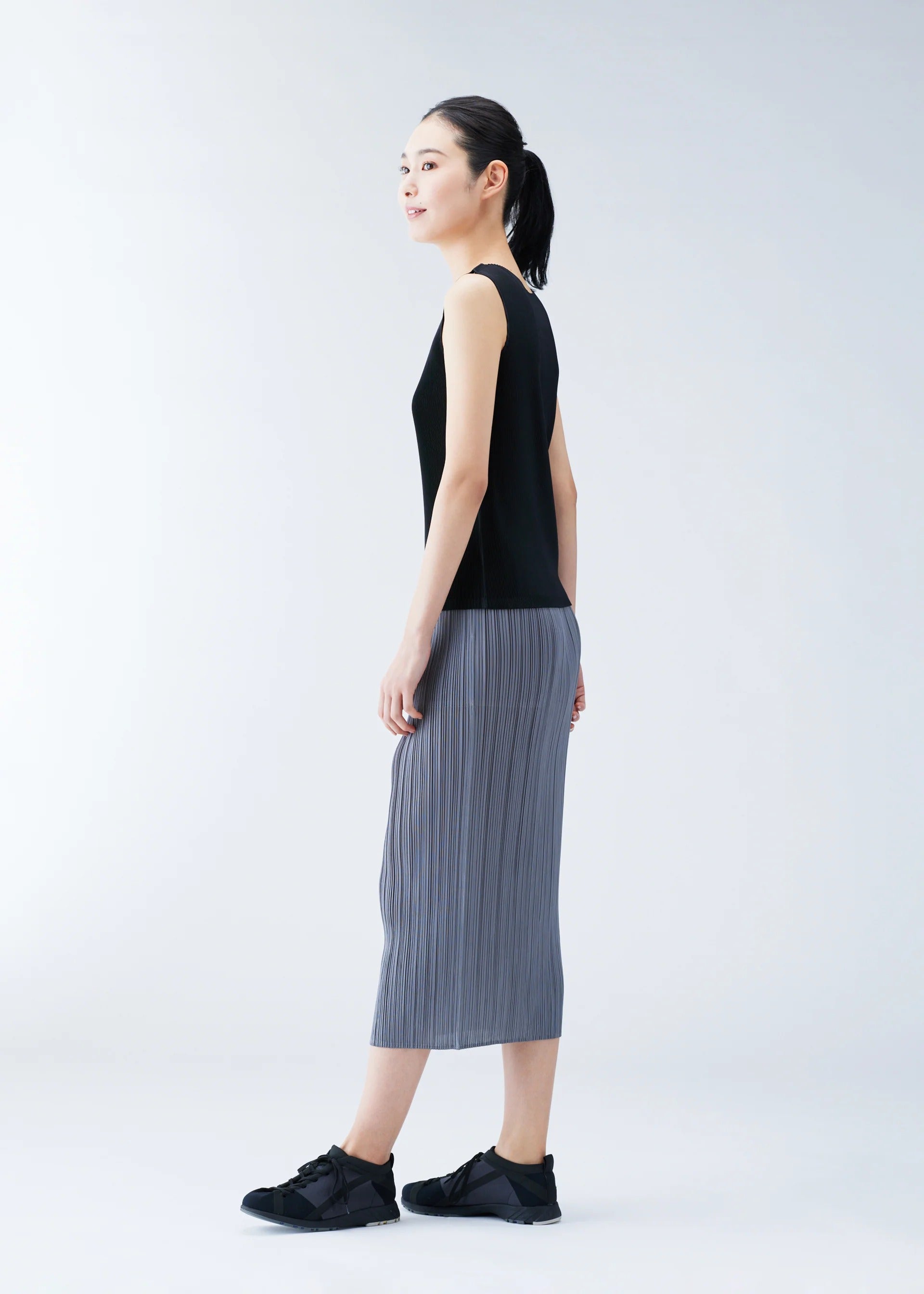 Issey Miyake Mist Basics dámský top bílá vel. 3 lehký