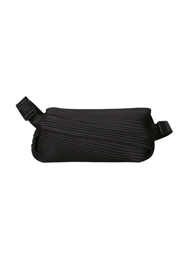 Issey Miyake Pleats Please Bias Pleats ledvinka černá plisovaná