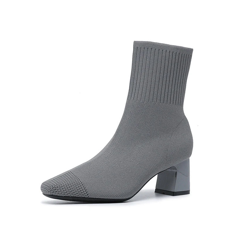 Norielle ponožkové kotníkové boty na podpatku béžové elegantní