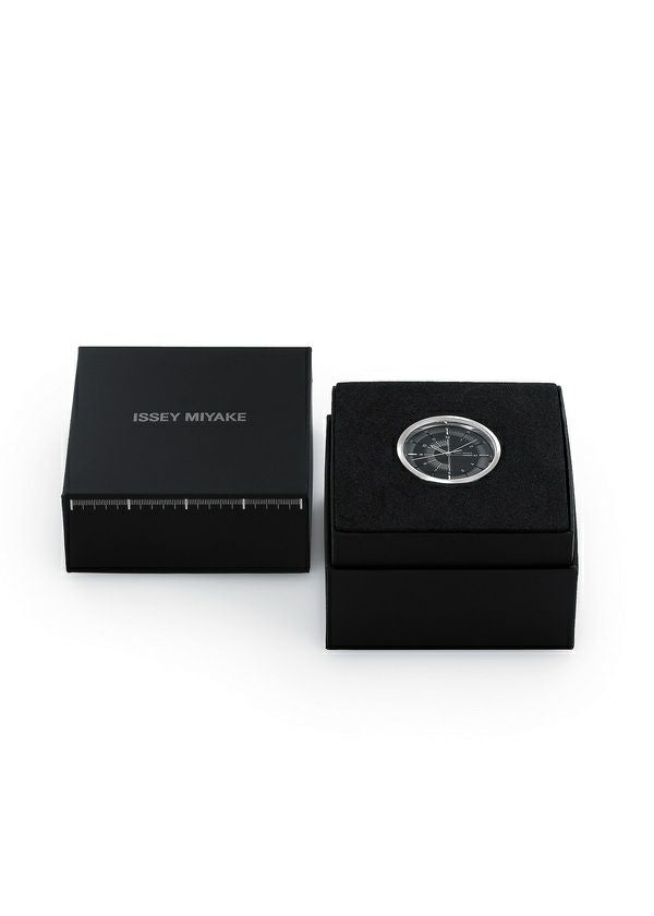 Issey Miyake 1/6 IW05AW291 mechanické hodinky černé