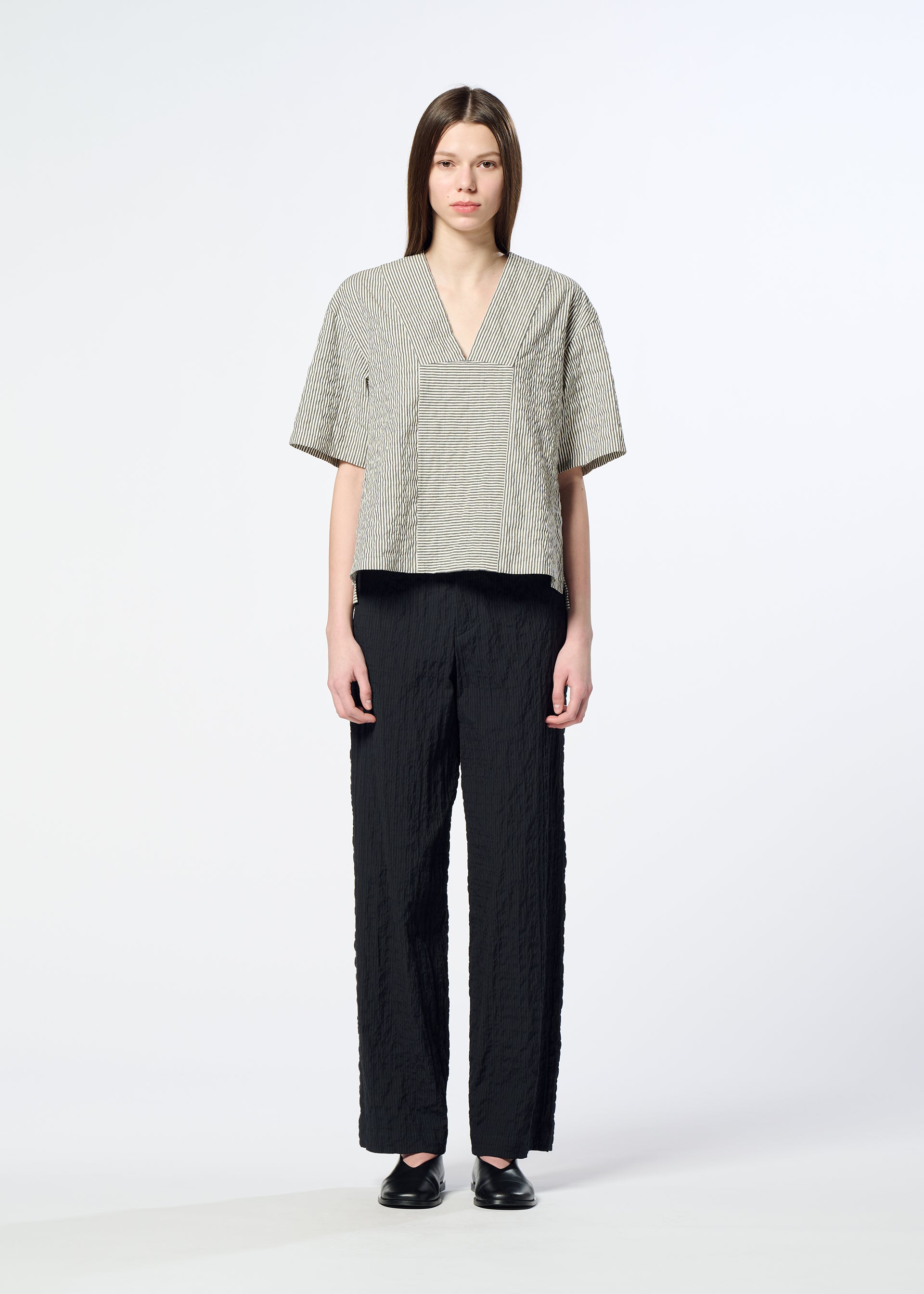 Issey Miyake Ripple Stripe top bílý strečový