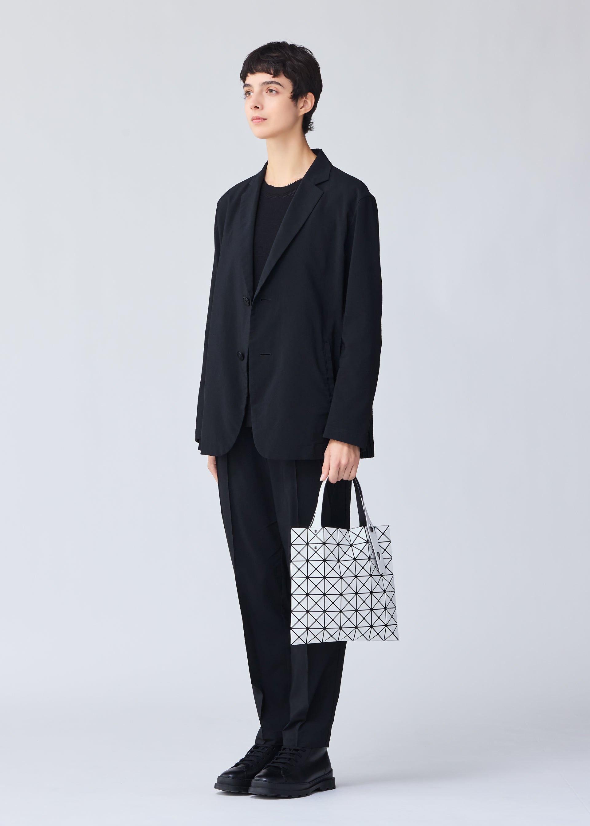 Issey Miyake Prism Matte-2 tote kabelka white perleťová