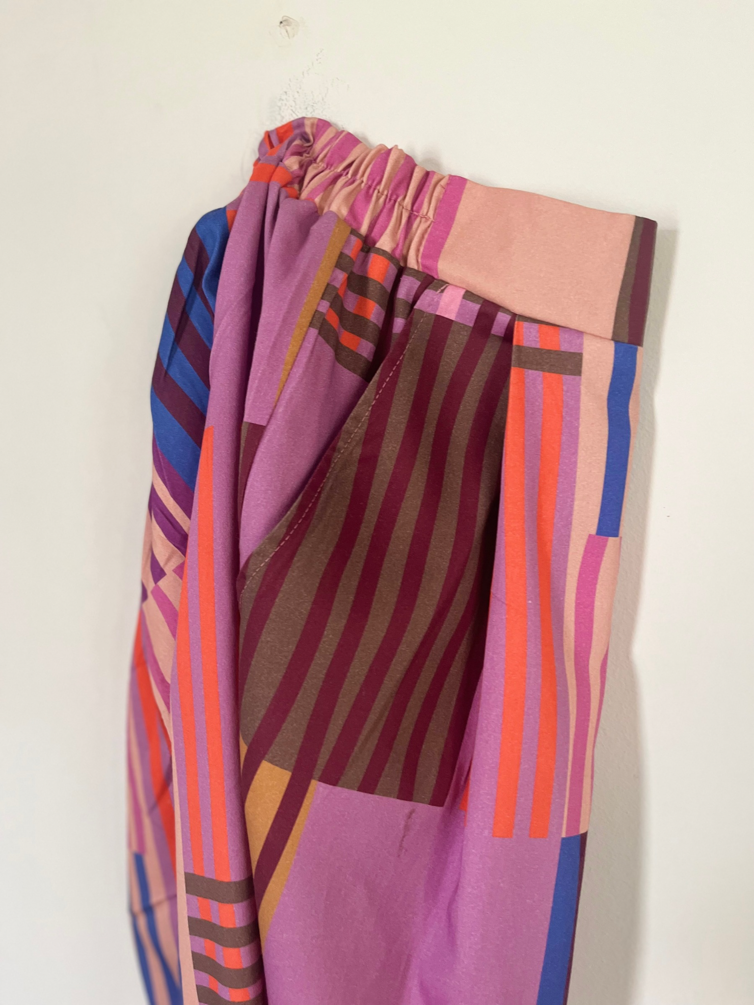 Aurelia & Zwei Frauen Art to Wear Anda kalhoty