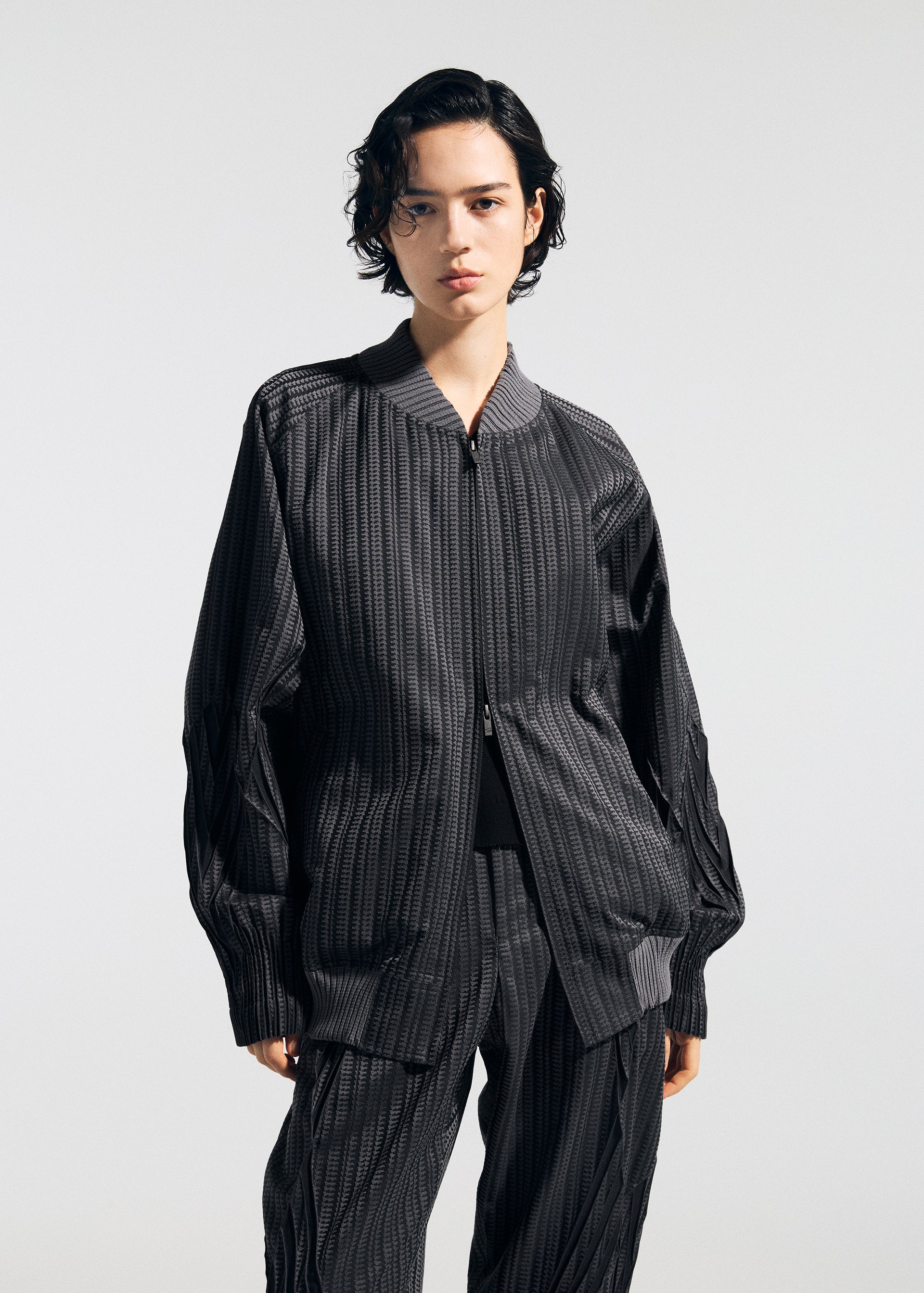 Issey Miyake Type-S 001-1 bunda gray-hued strečová