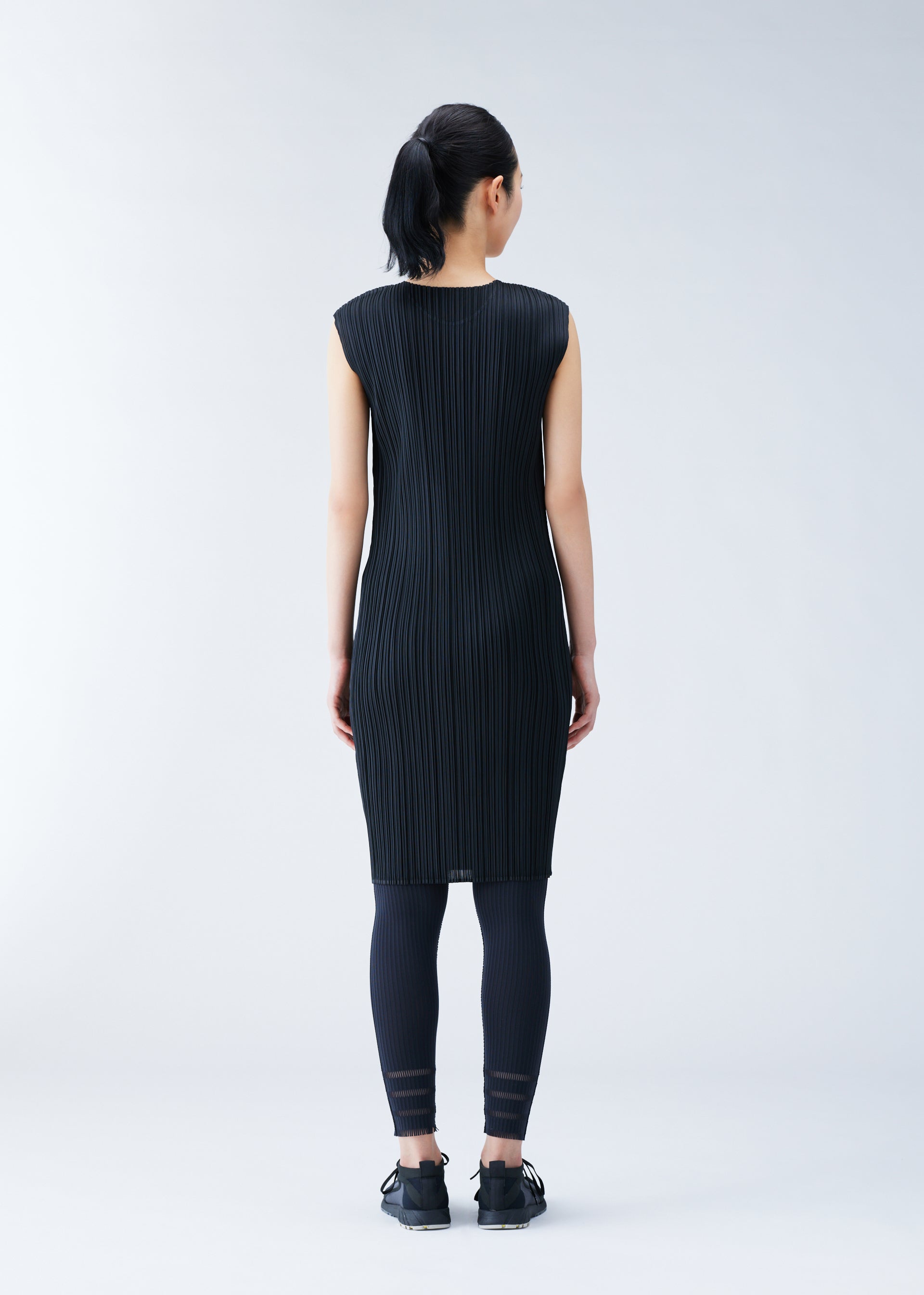 Issey Miyake A-POC Basics legíny černé vel. 3