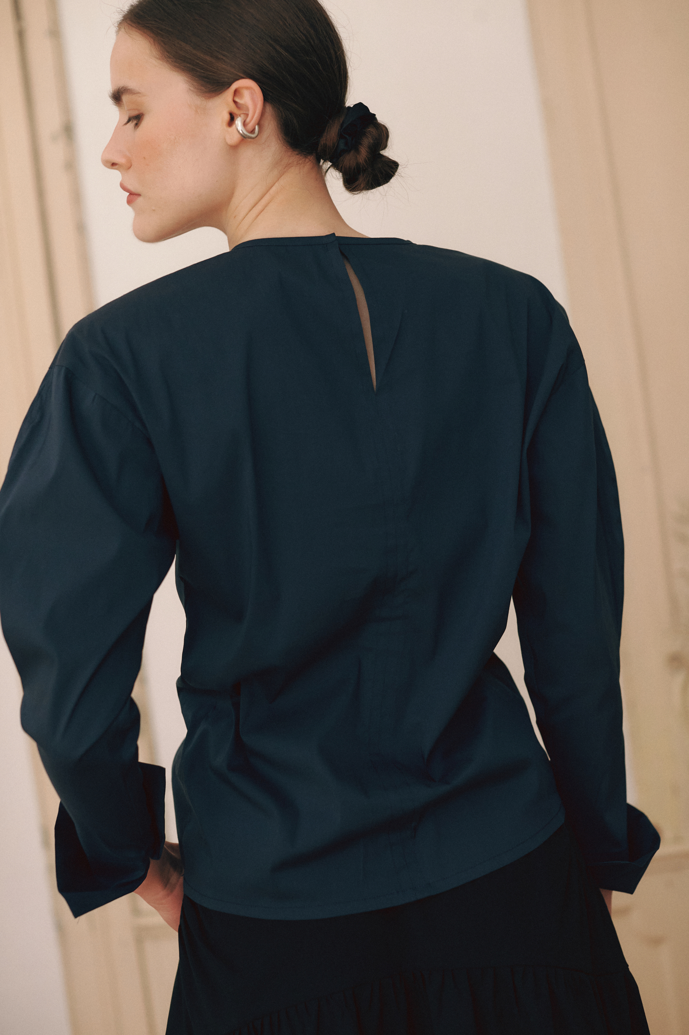 Aurelia & Zwei Frauen Dark Navy košile tmavě modrá saténová