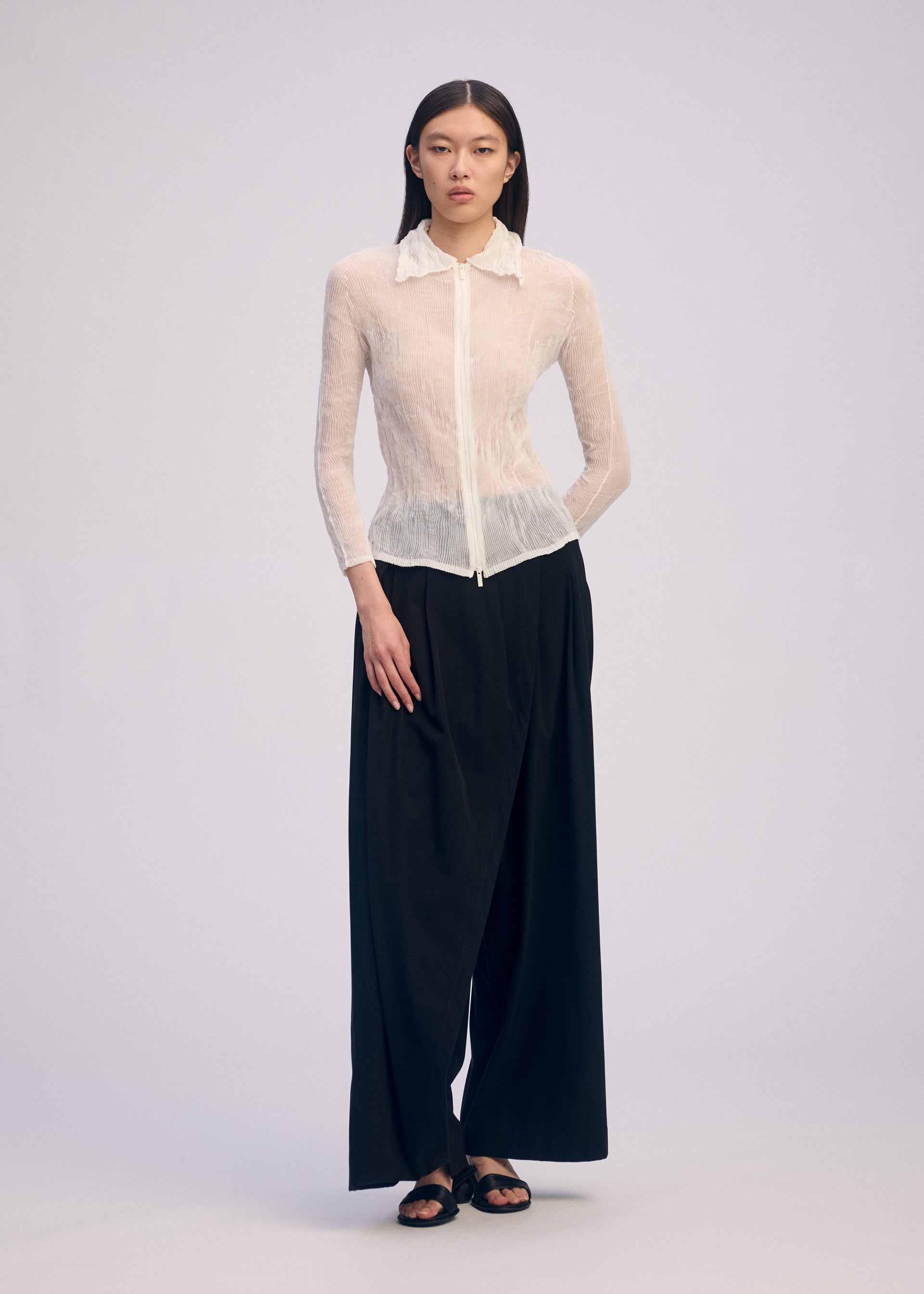 Issey Miyake Chiffon Twist BK/WT-66 kardigan white zip