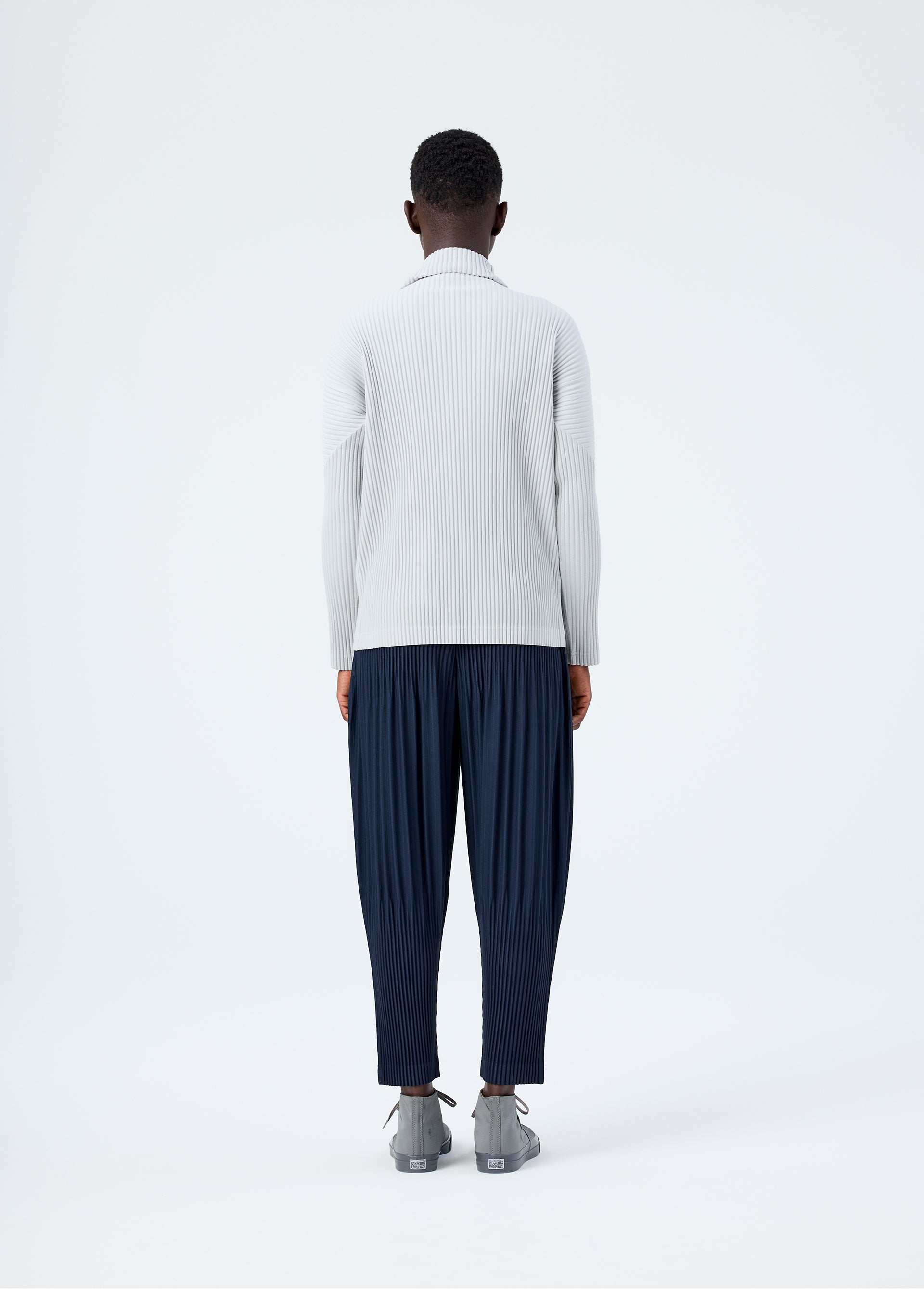 Issey Miyake Basics rolák light gray s dlouhým rukávem