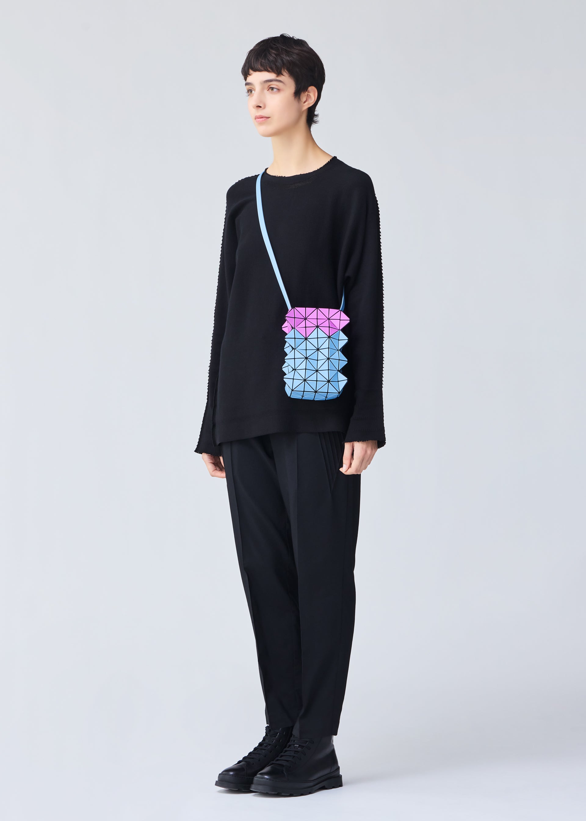 Issey Miyake Growth kabelka růžovo-modrá skládaná