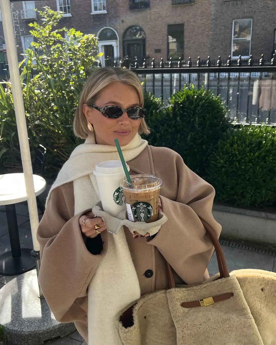 Norielle krátký oversize kabát béžový elegantní