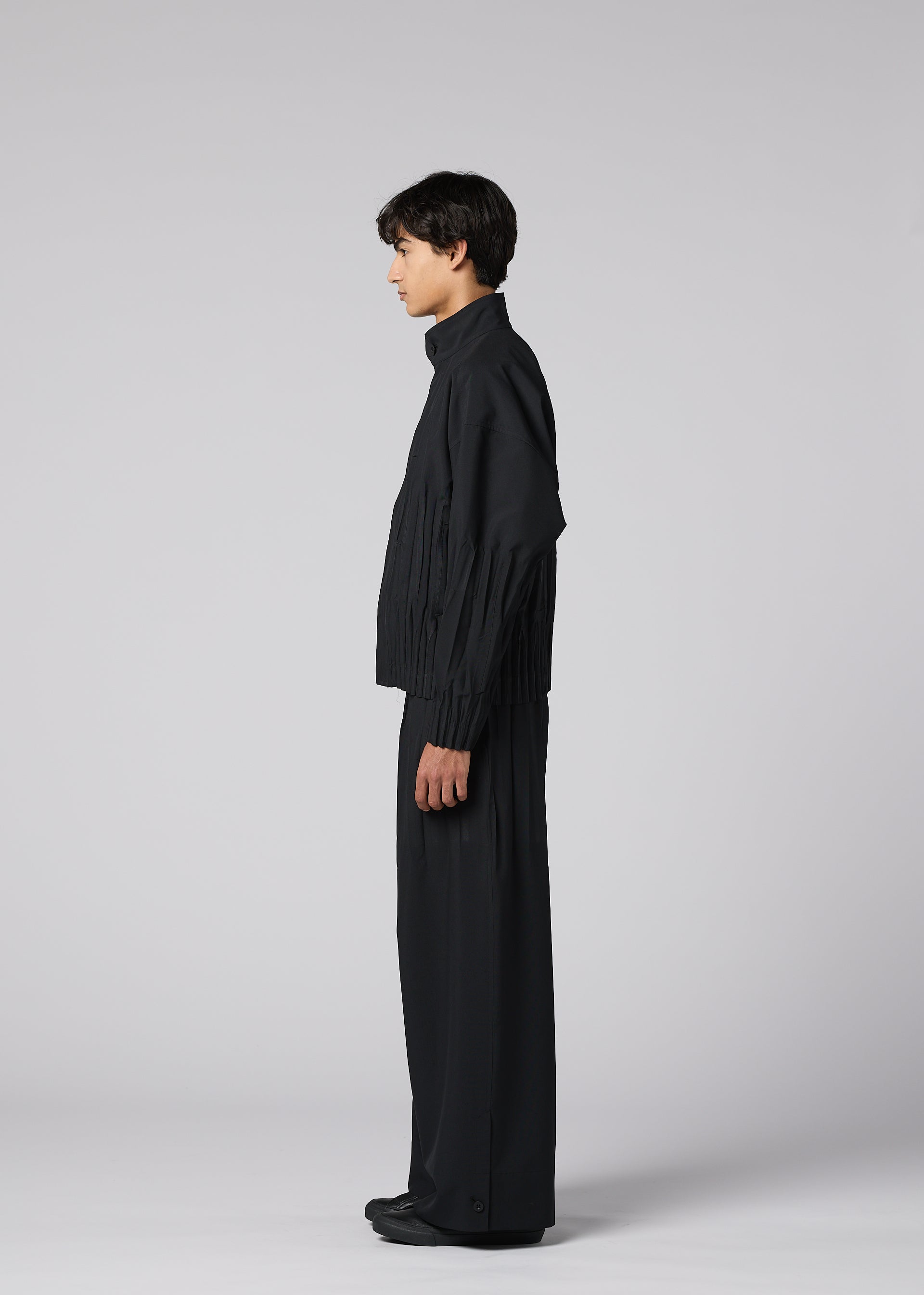 Issey Miyake IM Men Waft Black kalhoty černé široké 3