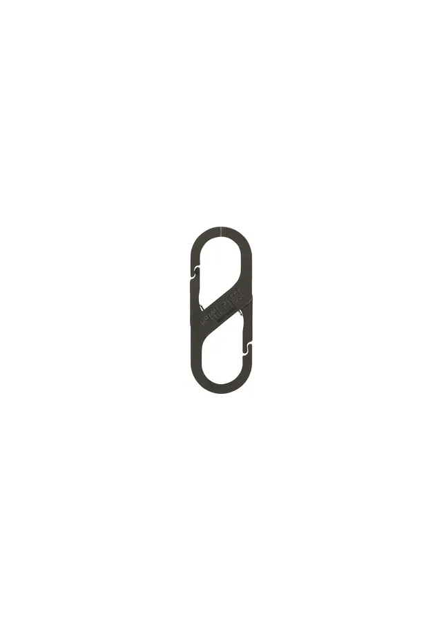 Issey Miyake Homme Plissé Carabiner karabina černá kovová
