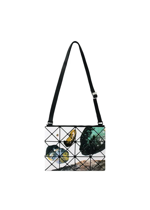 Issey Miyake Cosmic crossbody kabelka bílá